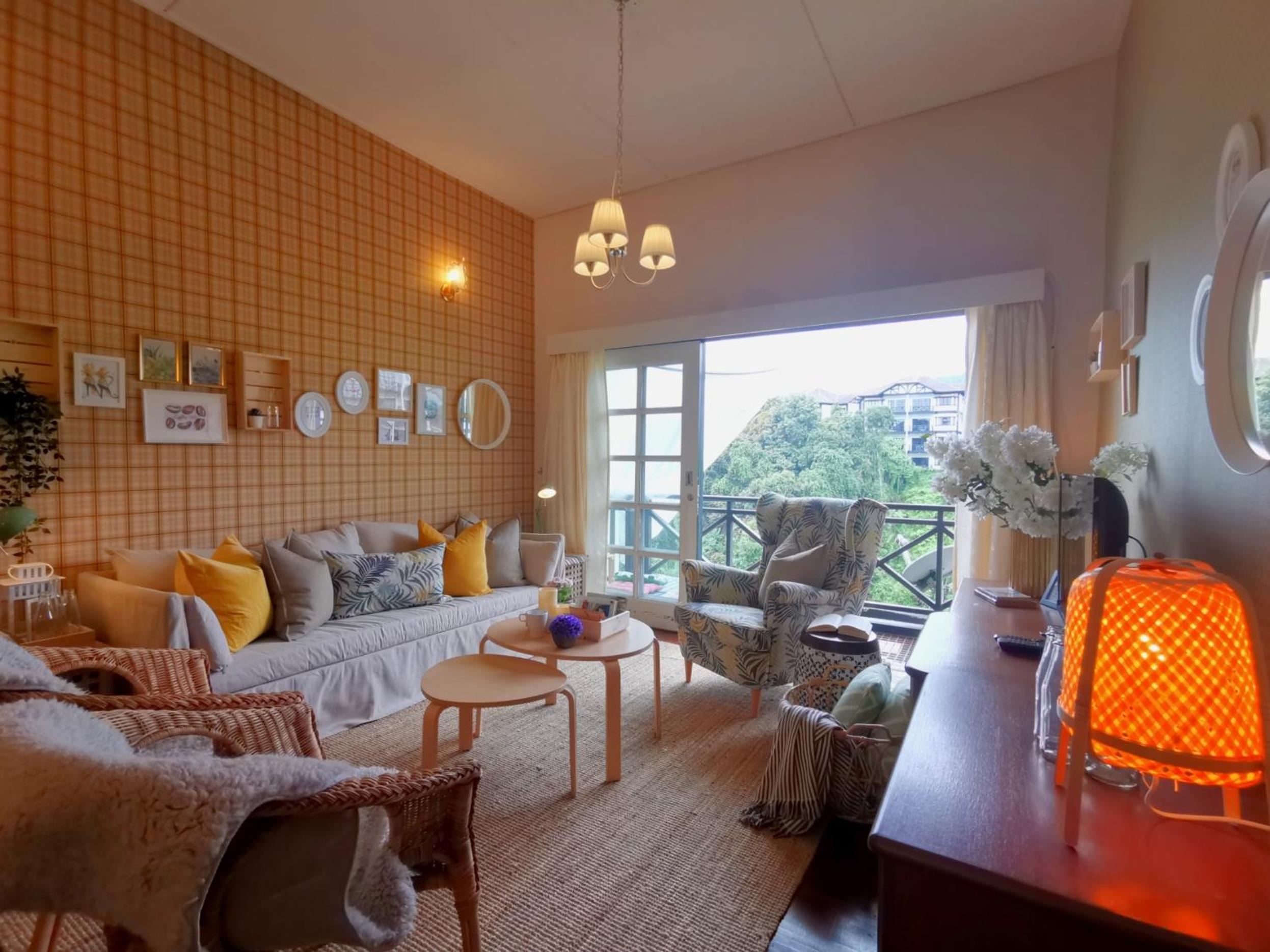 Green Hill Apartment