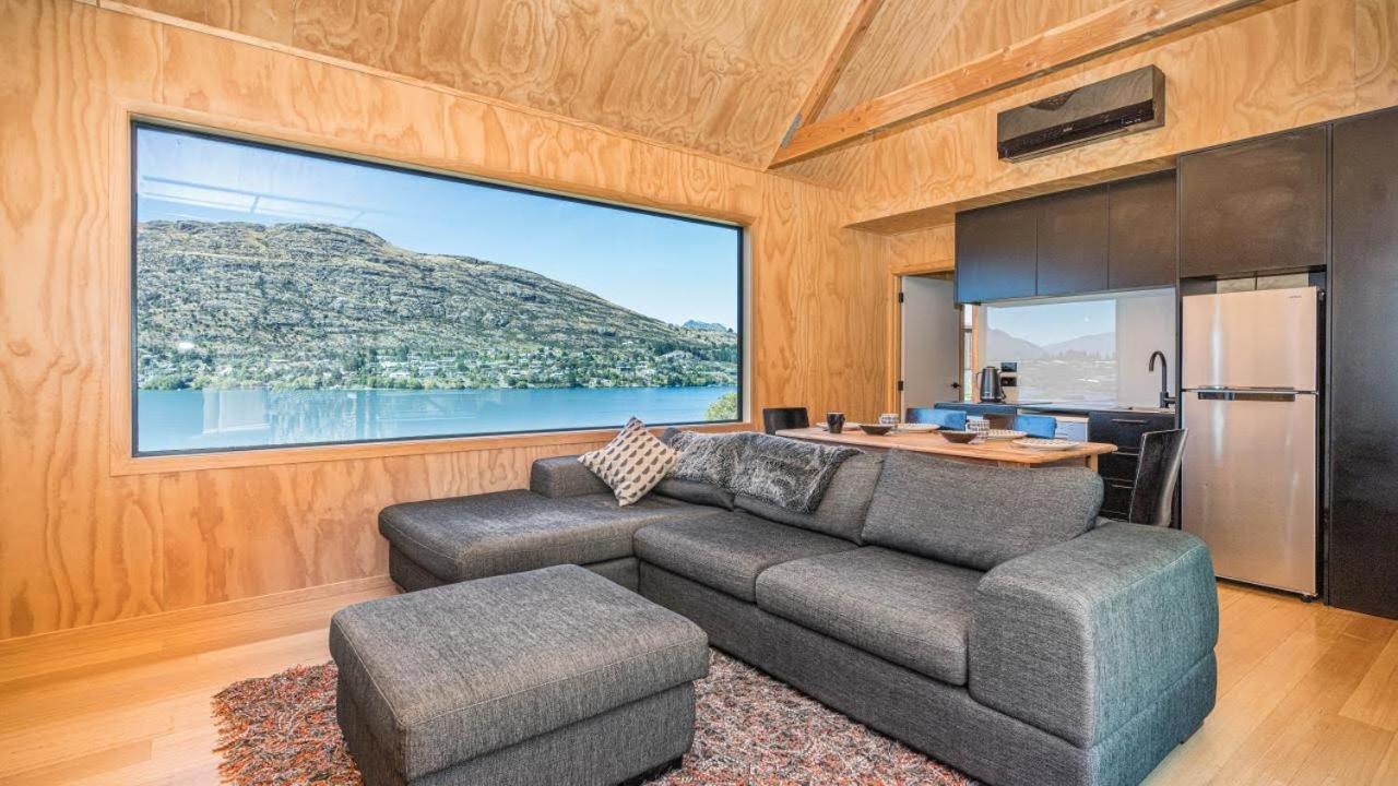 Picture Perfect - Queenstown Holiday Home view 2