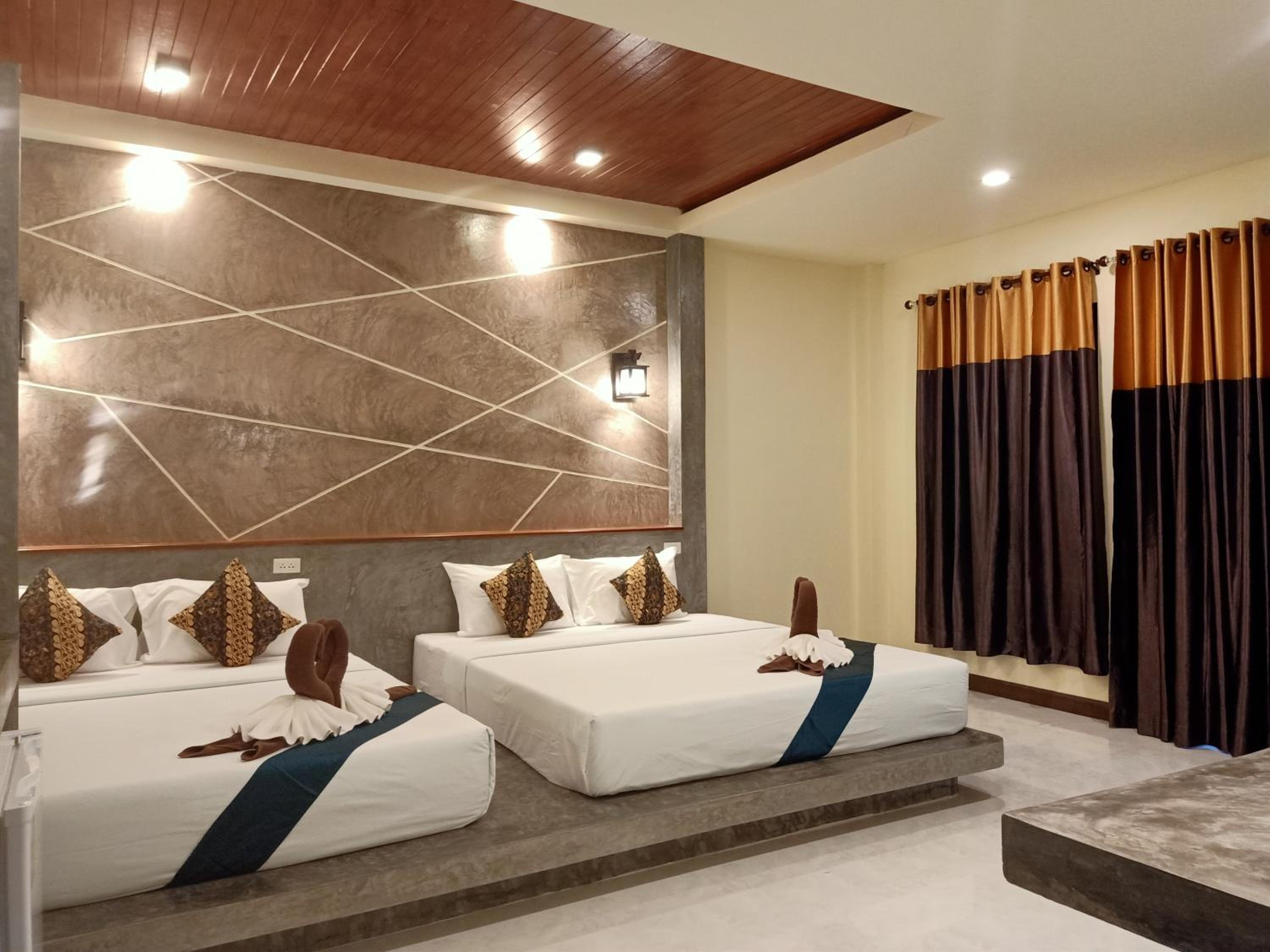 Lanta Pearl Beach Resort