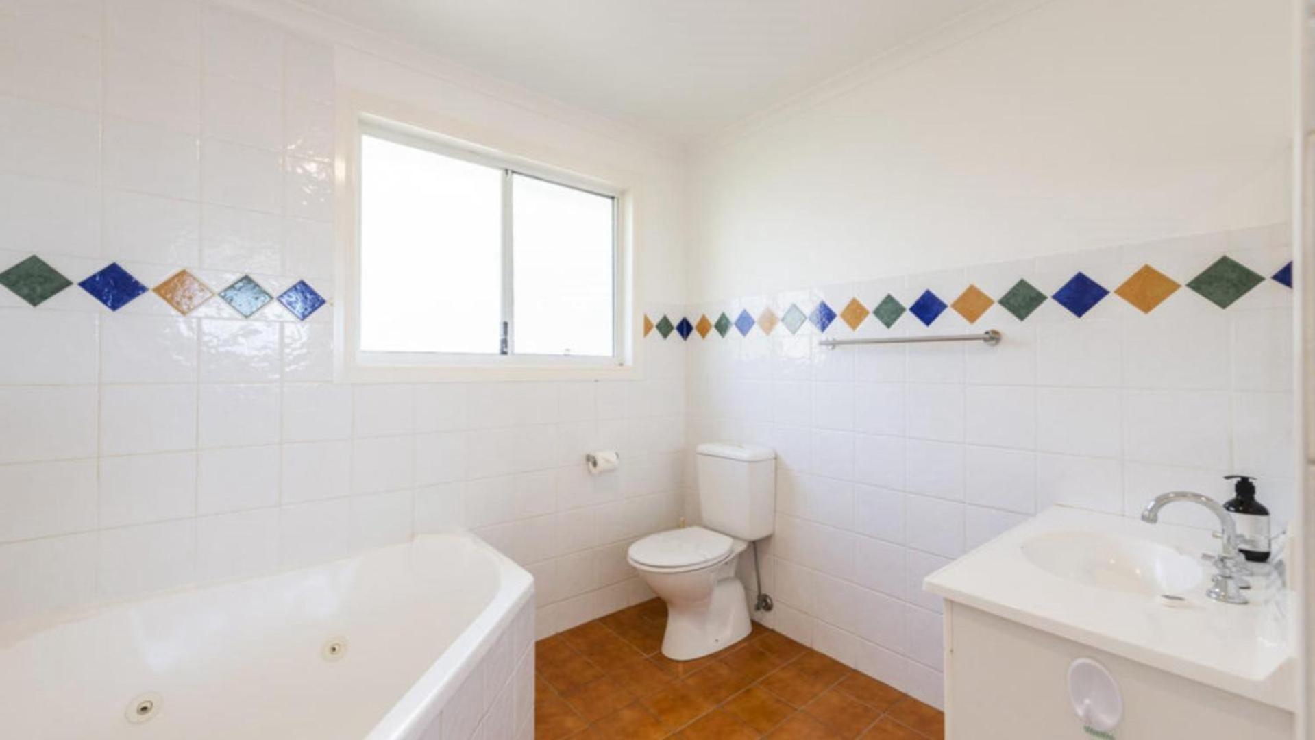Tawny Roost, 10 Church St Yamba