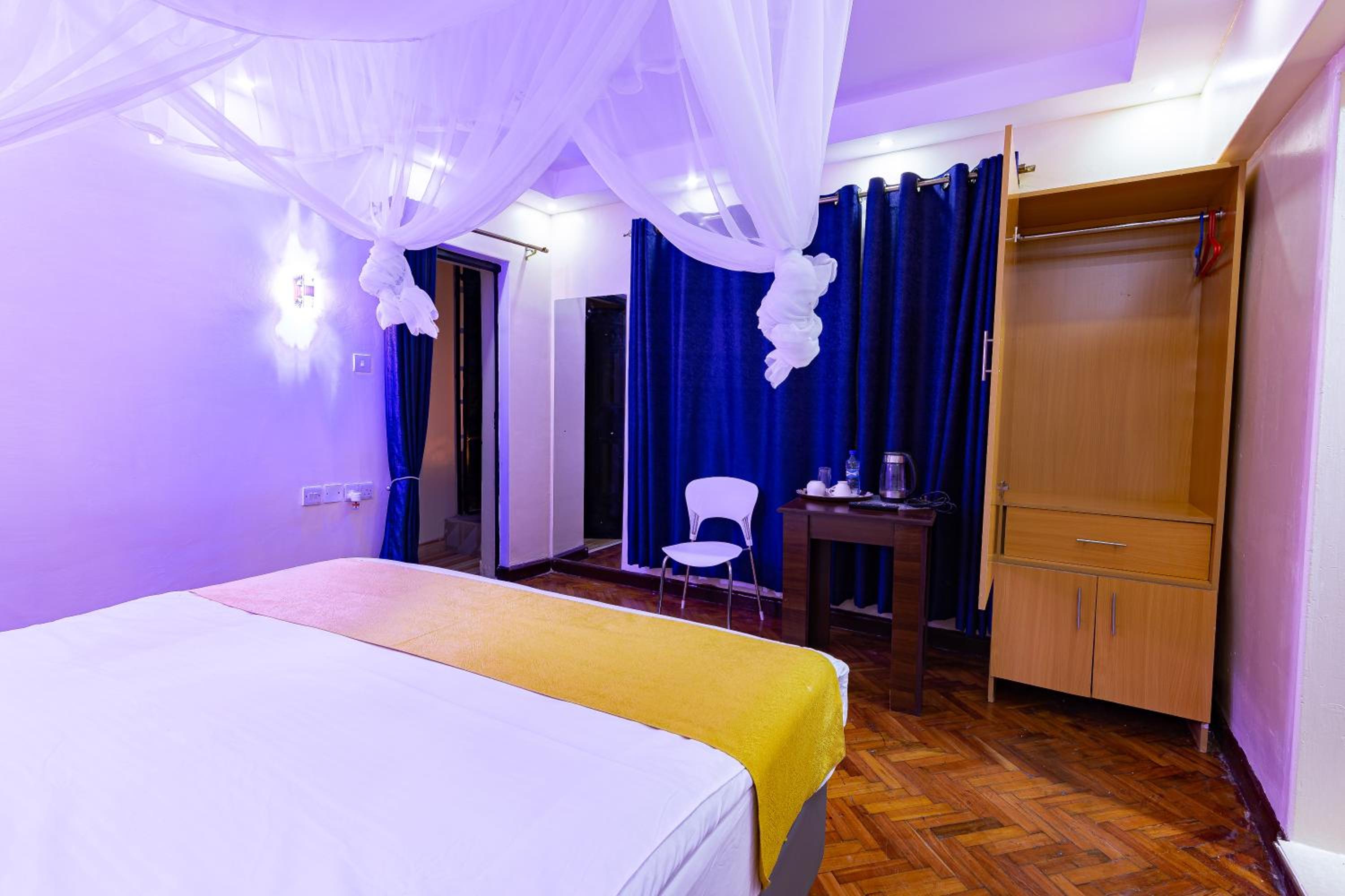 Marrkson Suites