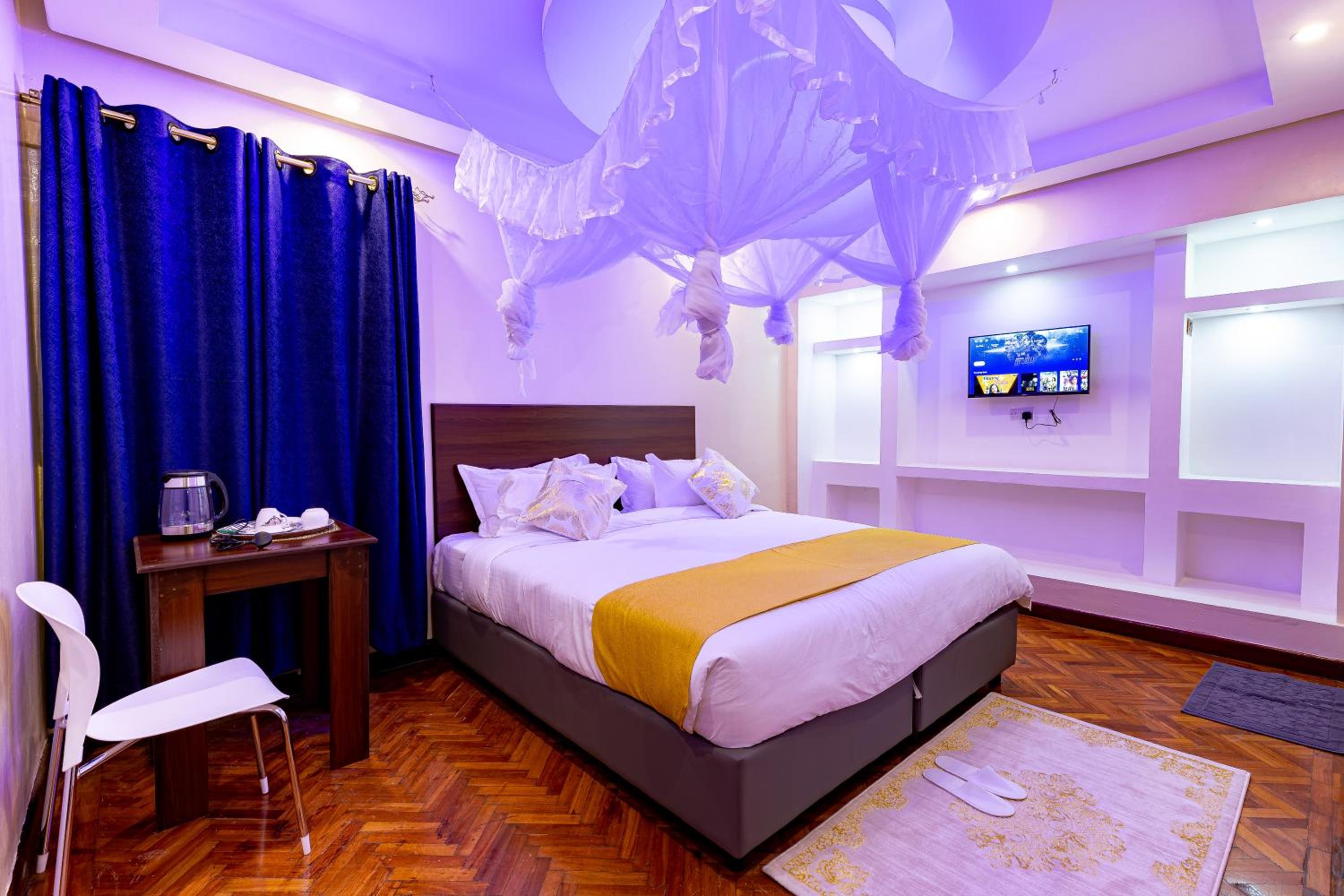 Marrkson Suites
