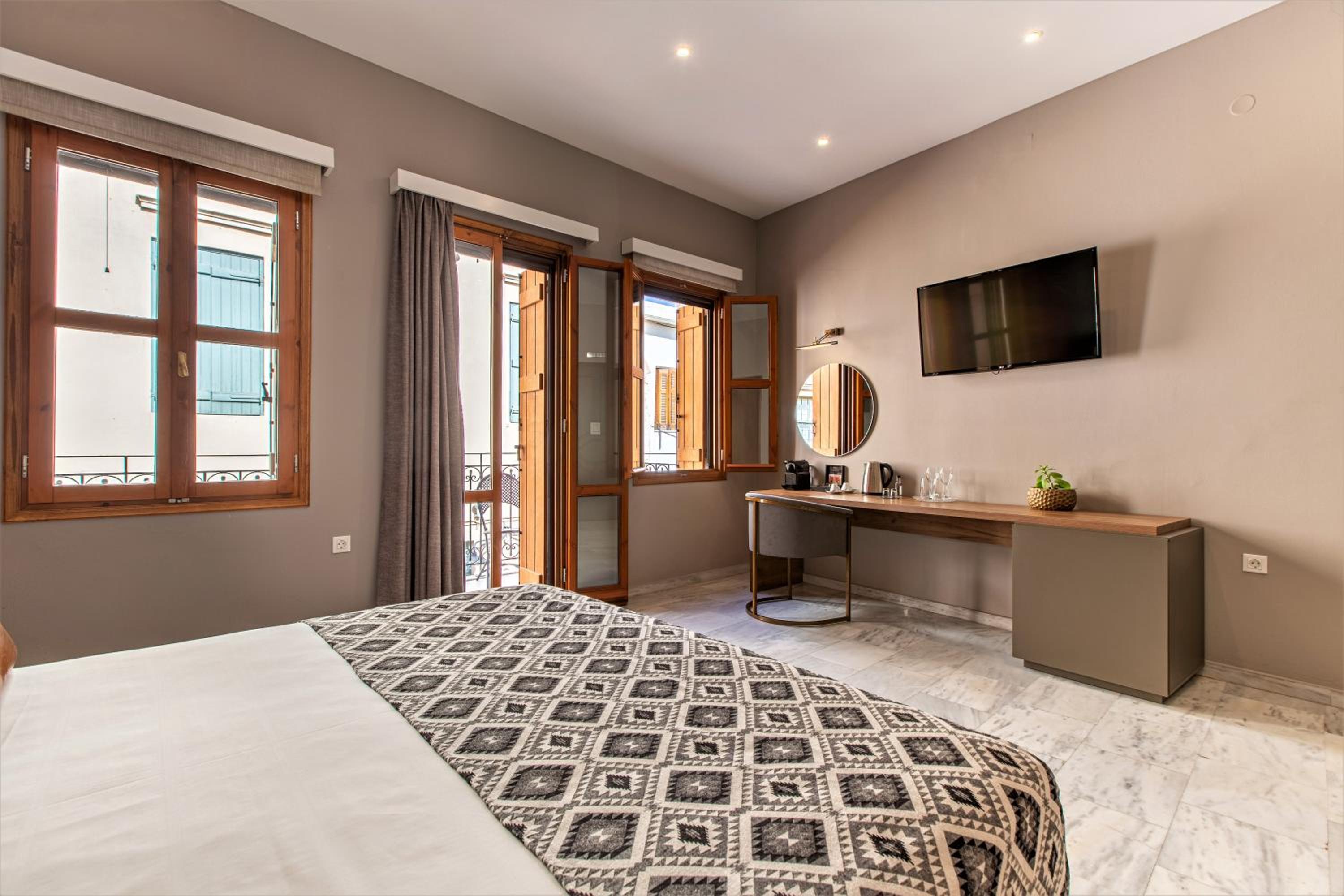 Minaret Suites and Apartments