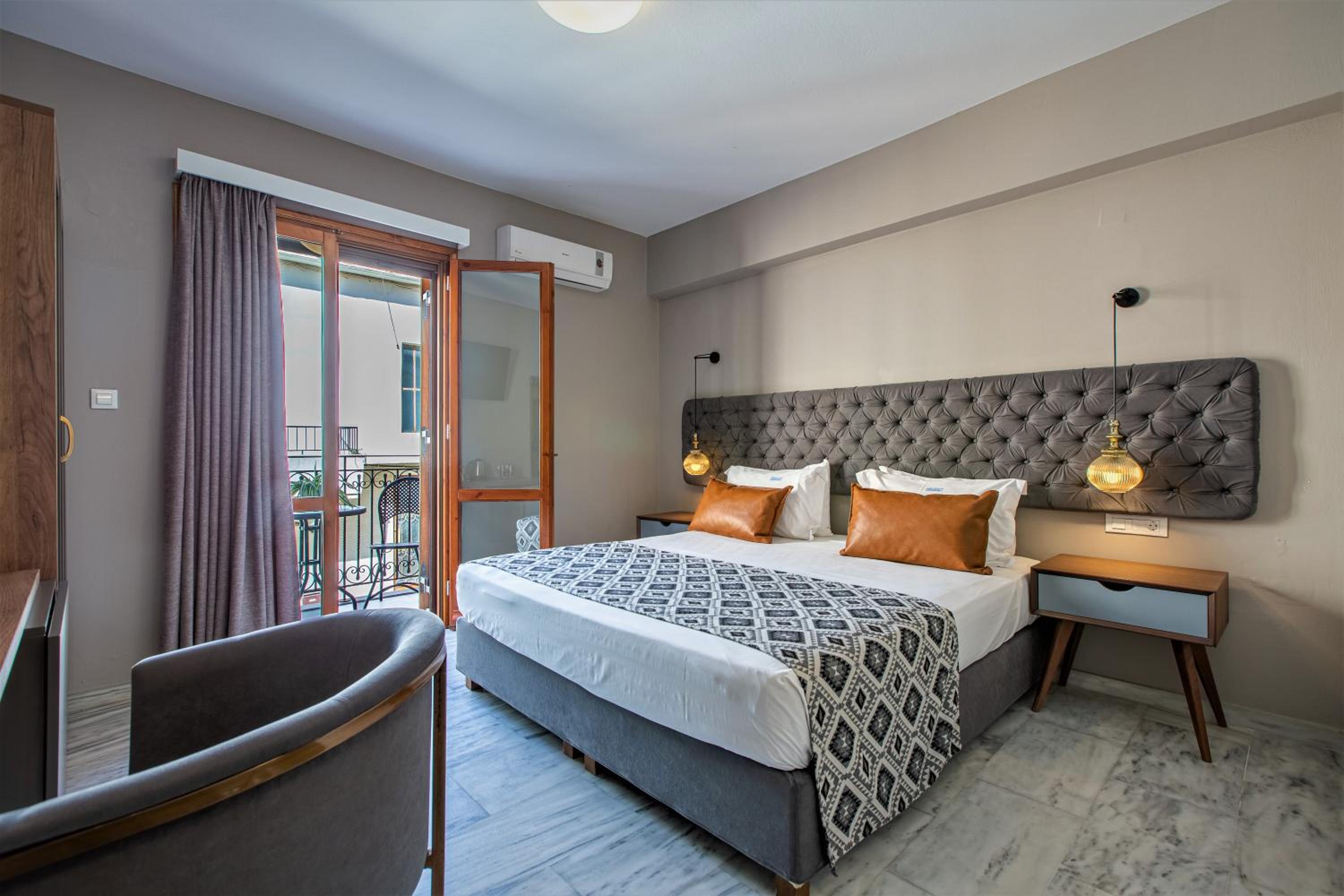 Minaret Suites and Apartments