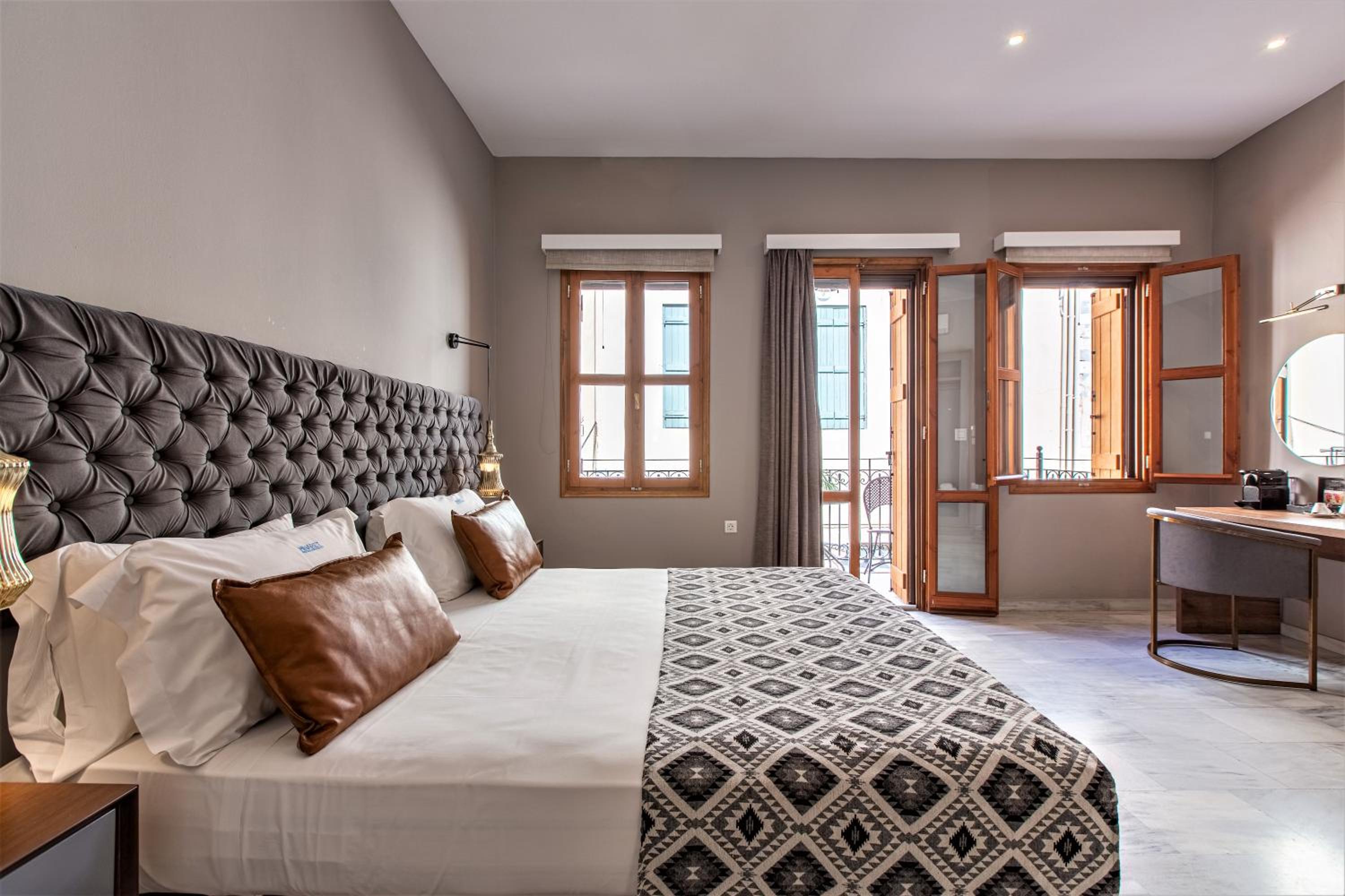 Minaret Suites and Apartments