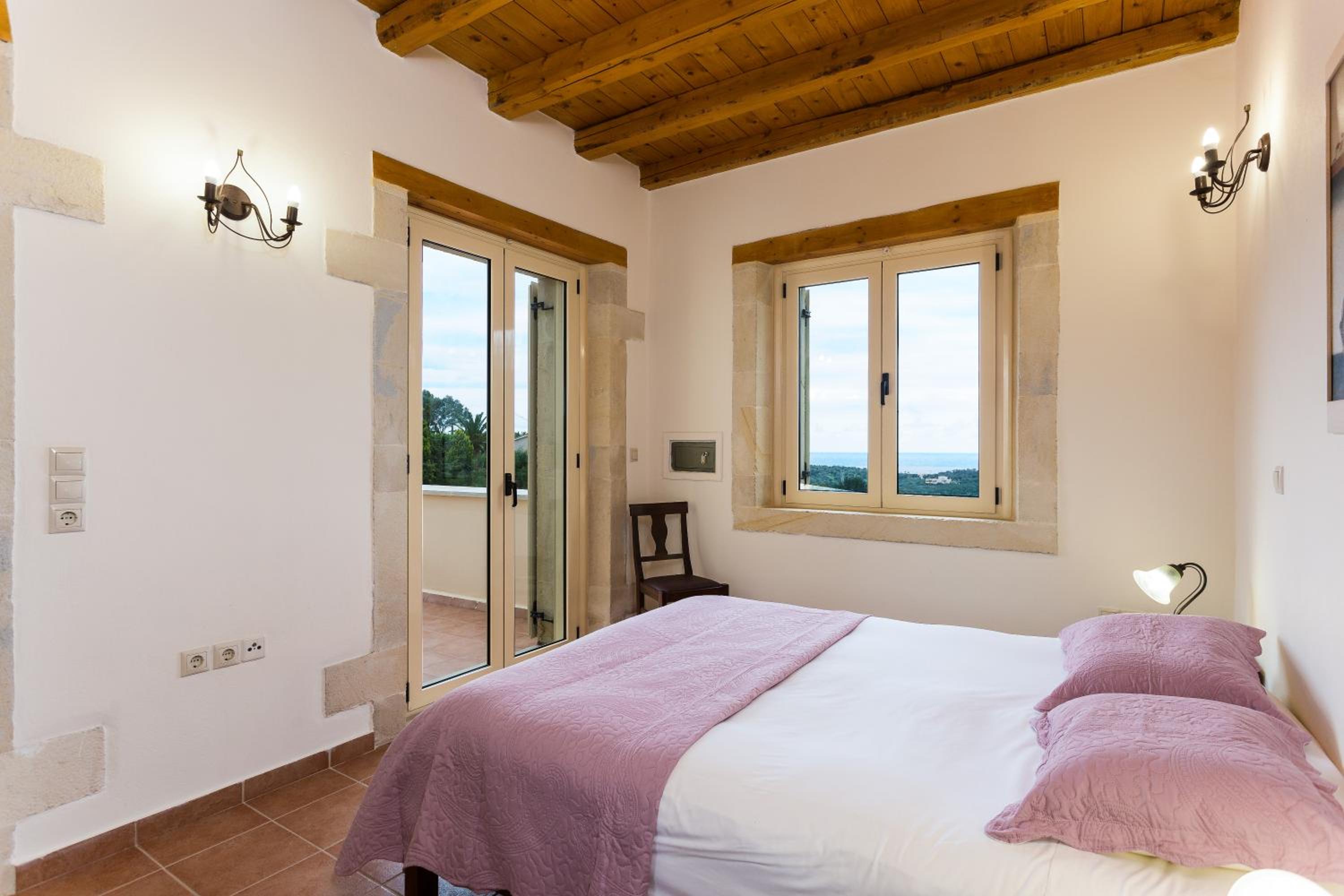 Maroulas Villa Estate