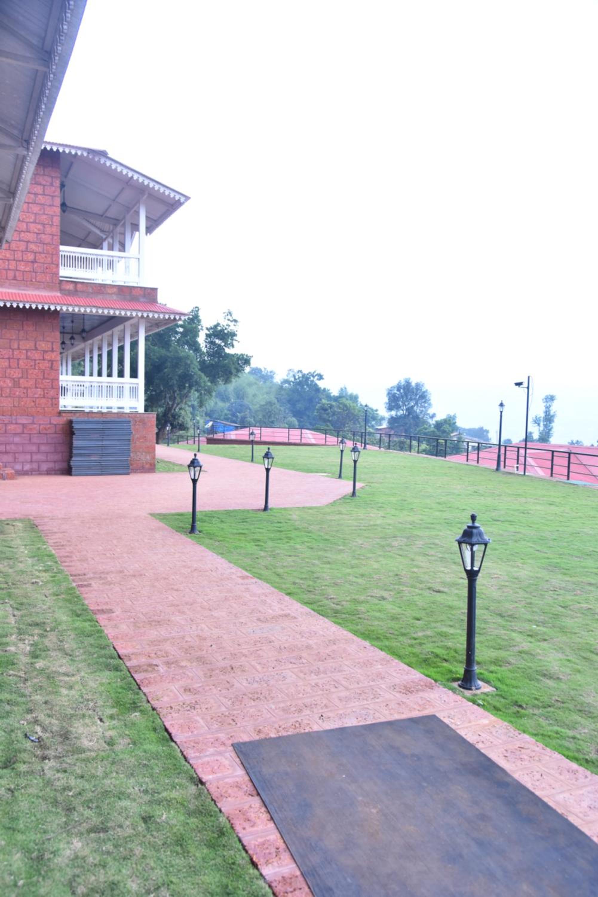 Photo 10