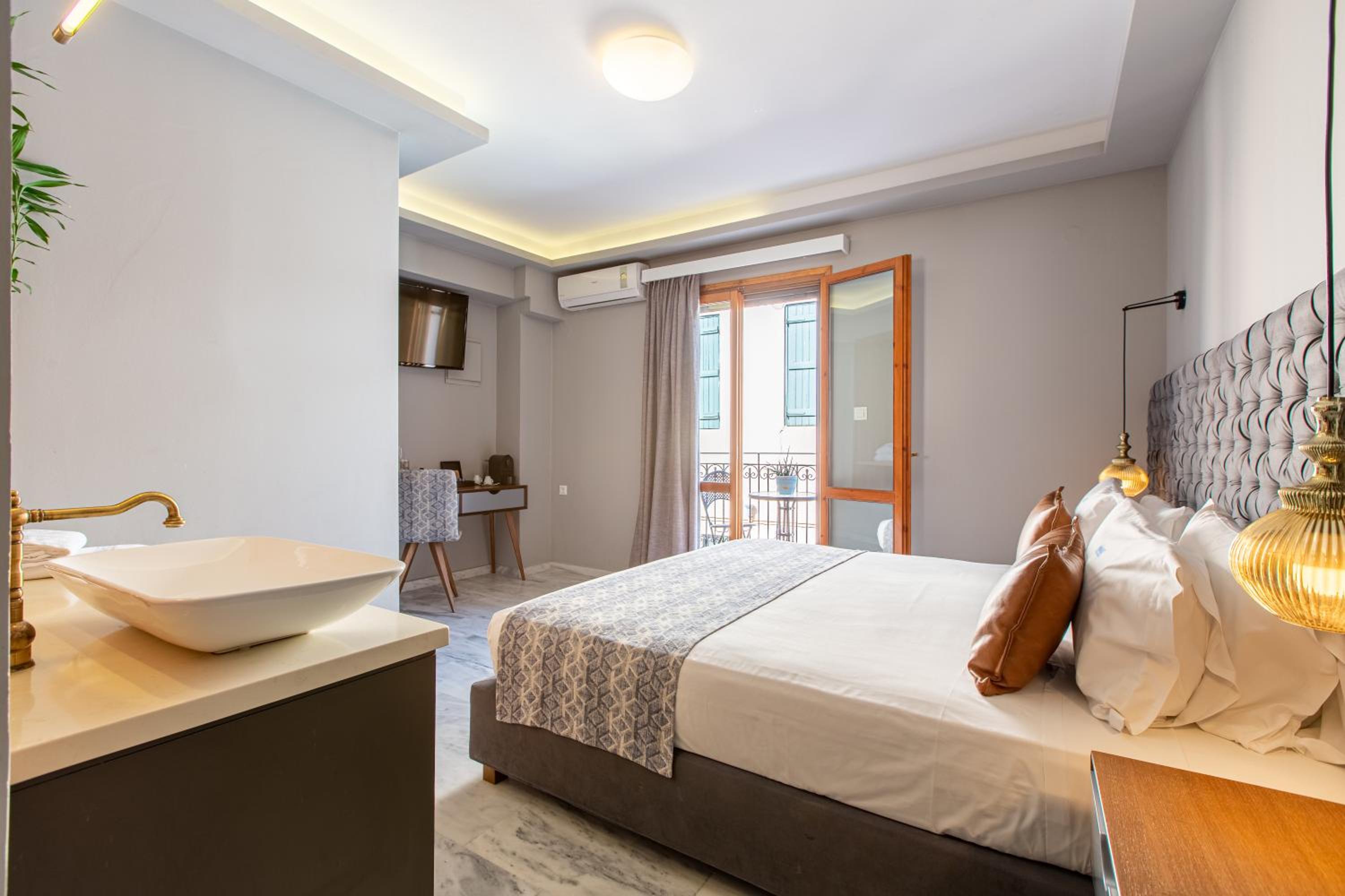 Minaret Suites and Apartments