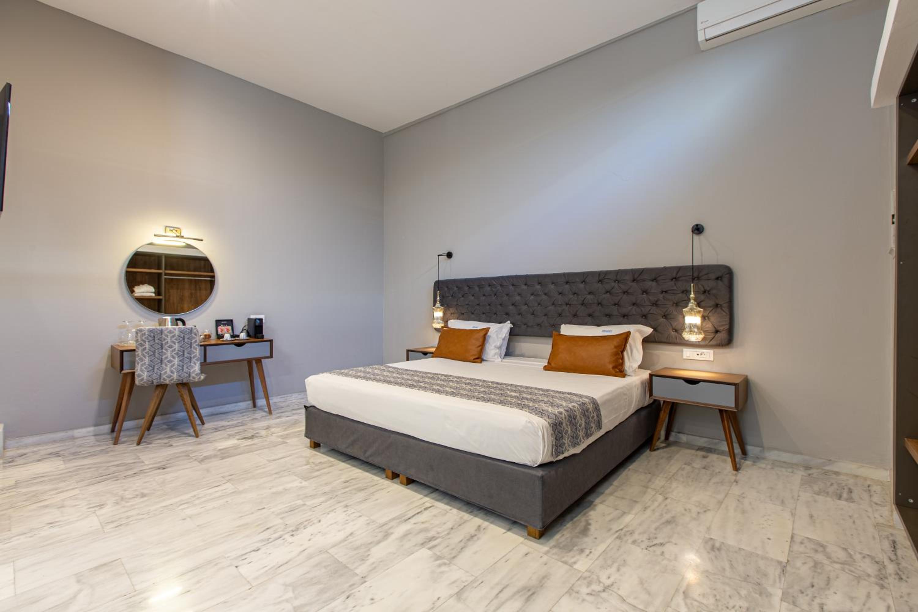 Minaret Suites and Apartments