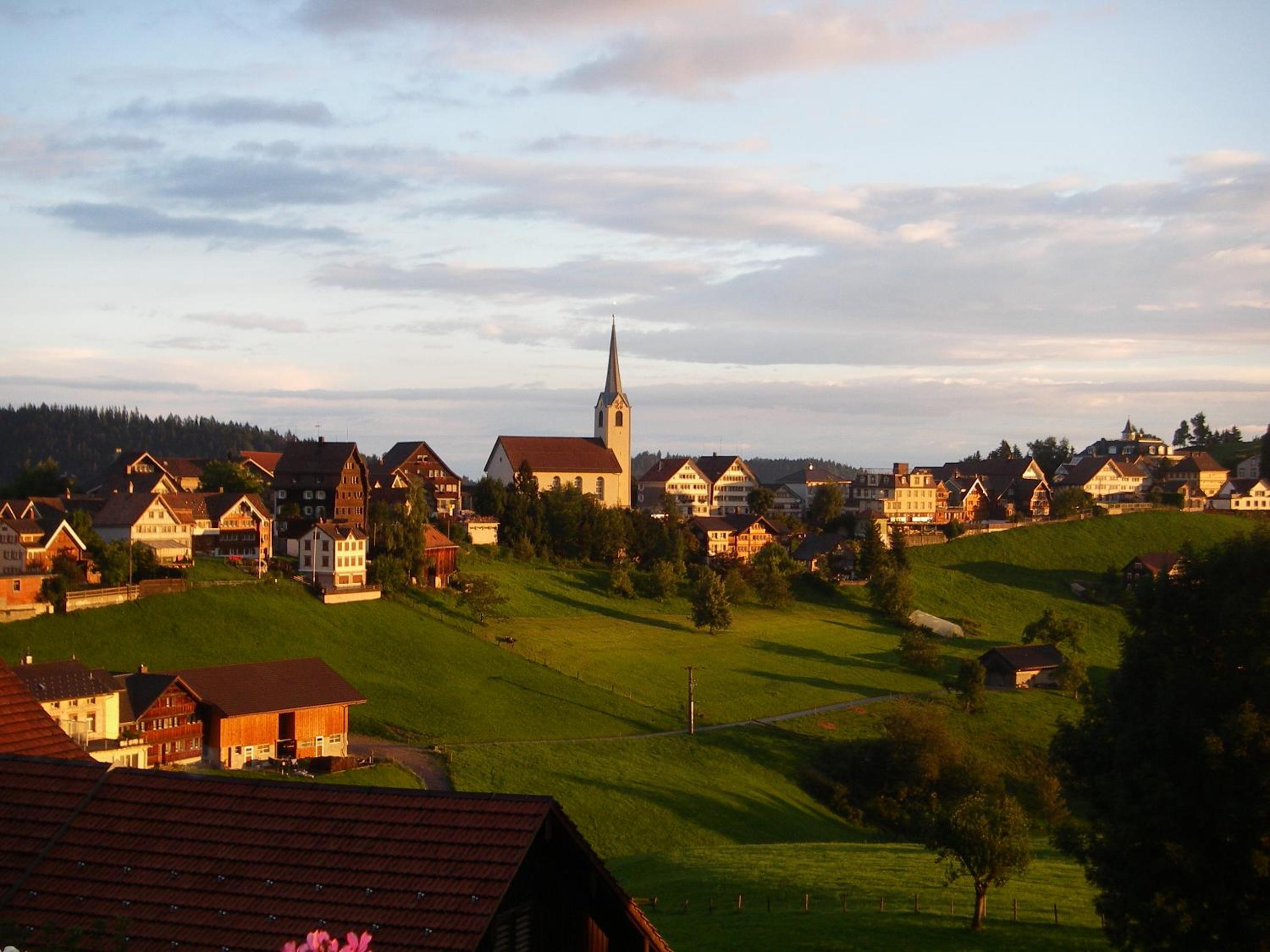Schwellbrunn,Ferienwohnung mit Säntissicht