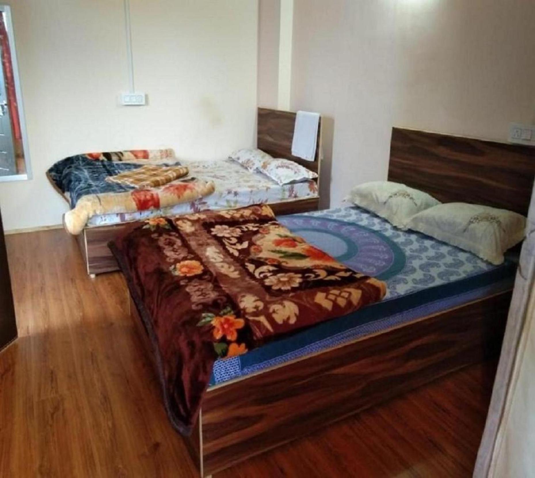 Mountain View Home Stay by StayApart view 5