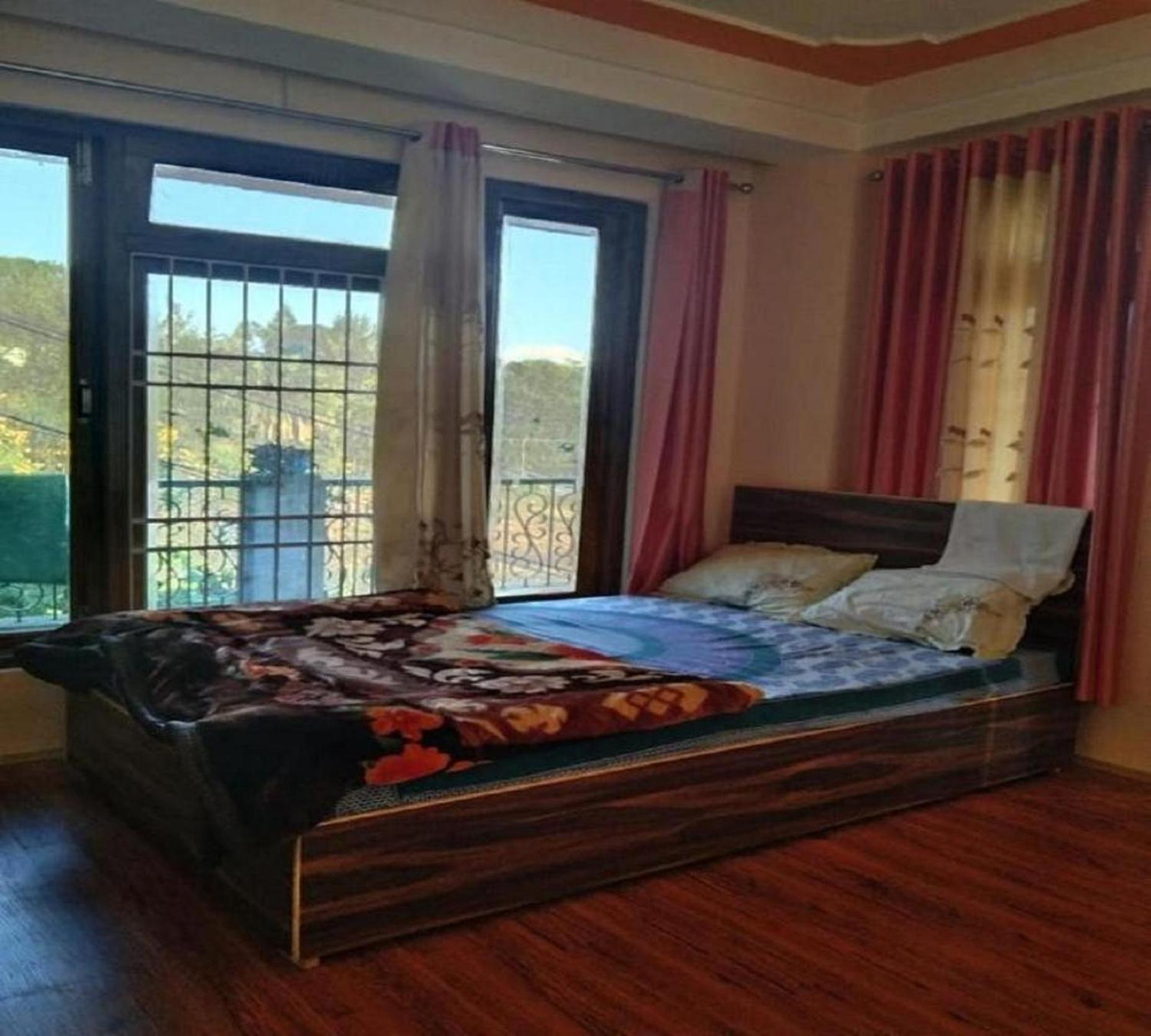Mountain View Home Stay by StayApart view 4