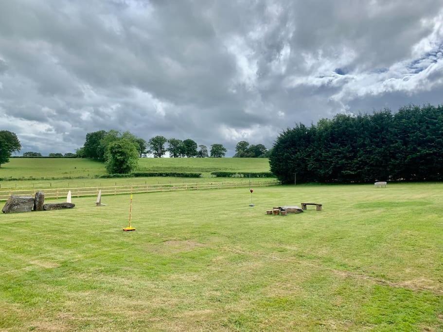 Coed farm-hot tub-sleeps 12-near Brecon view 3