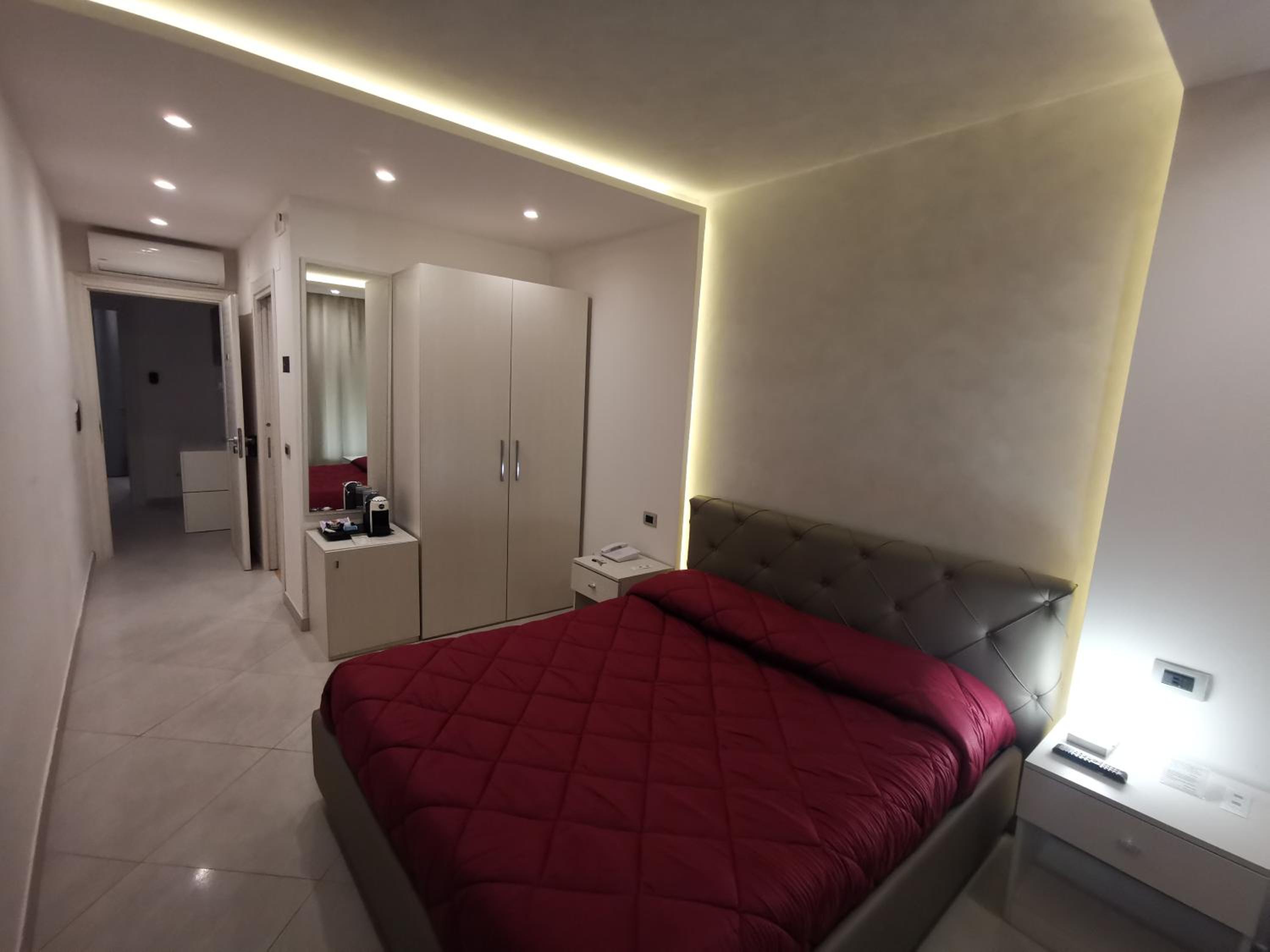 B&B Rossini Luxury en Rende — hotel room