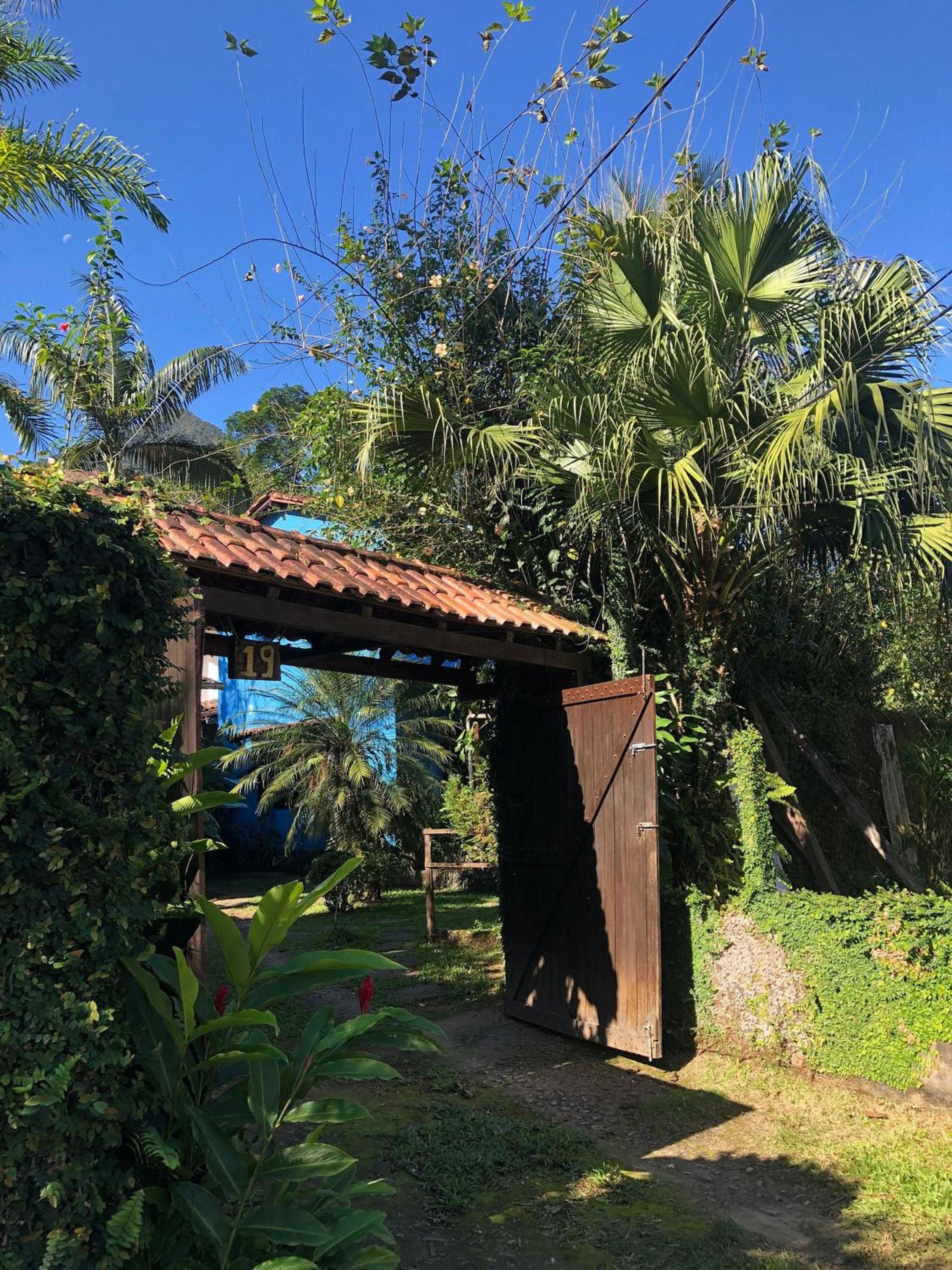Praia de São Gonçalo com piscina natural