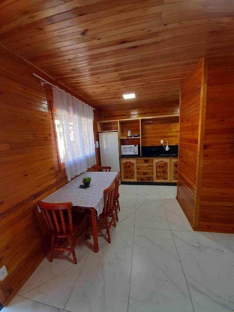 Águia Dourada Hospedagem Casa 01