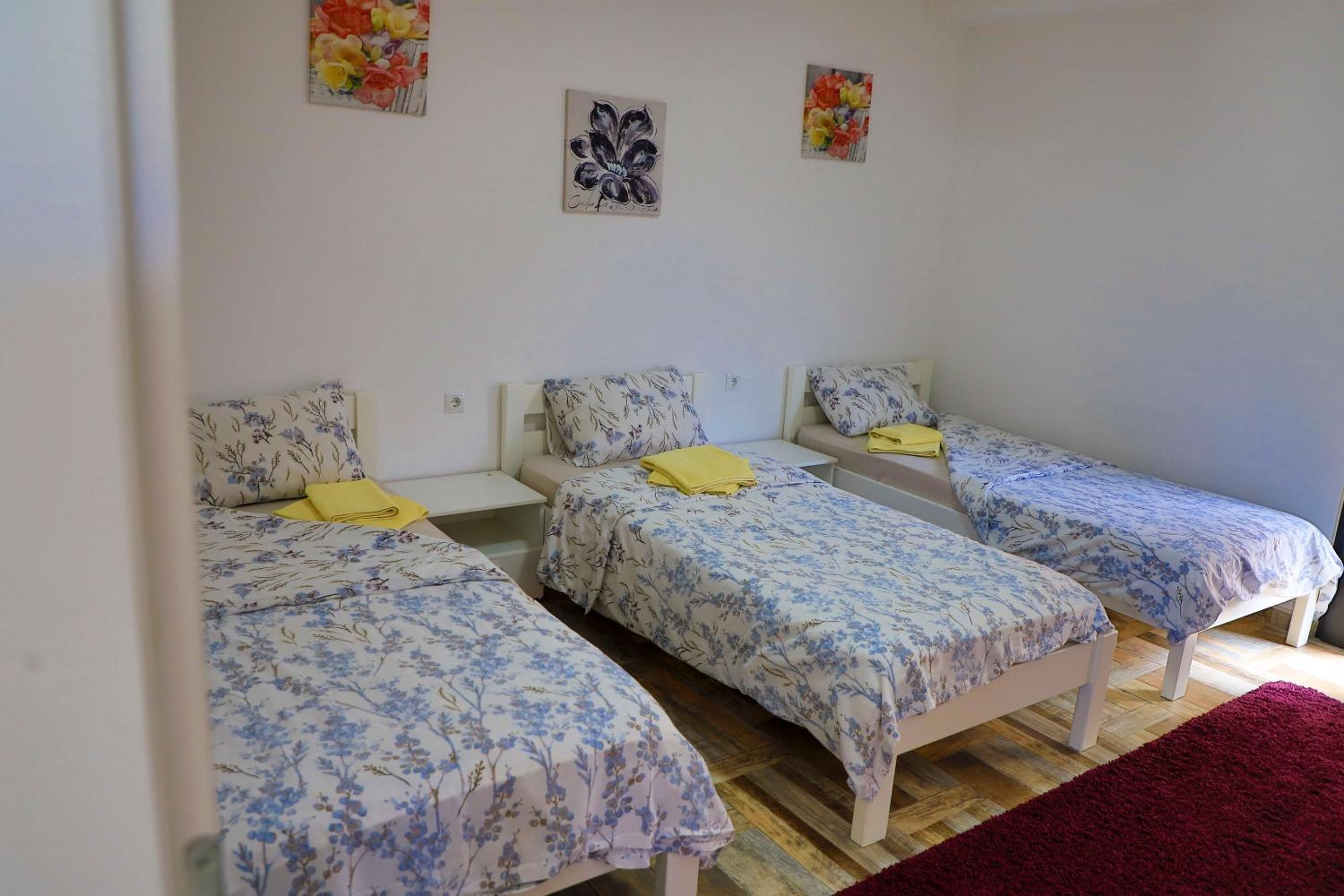 Holiday Homes Pozitiva