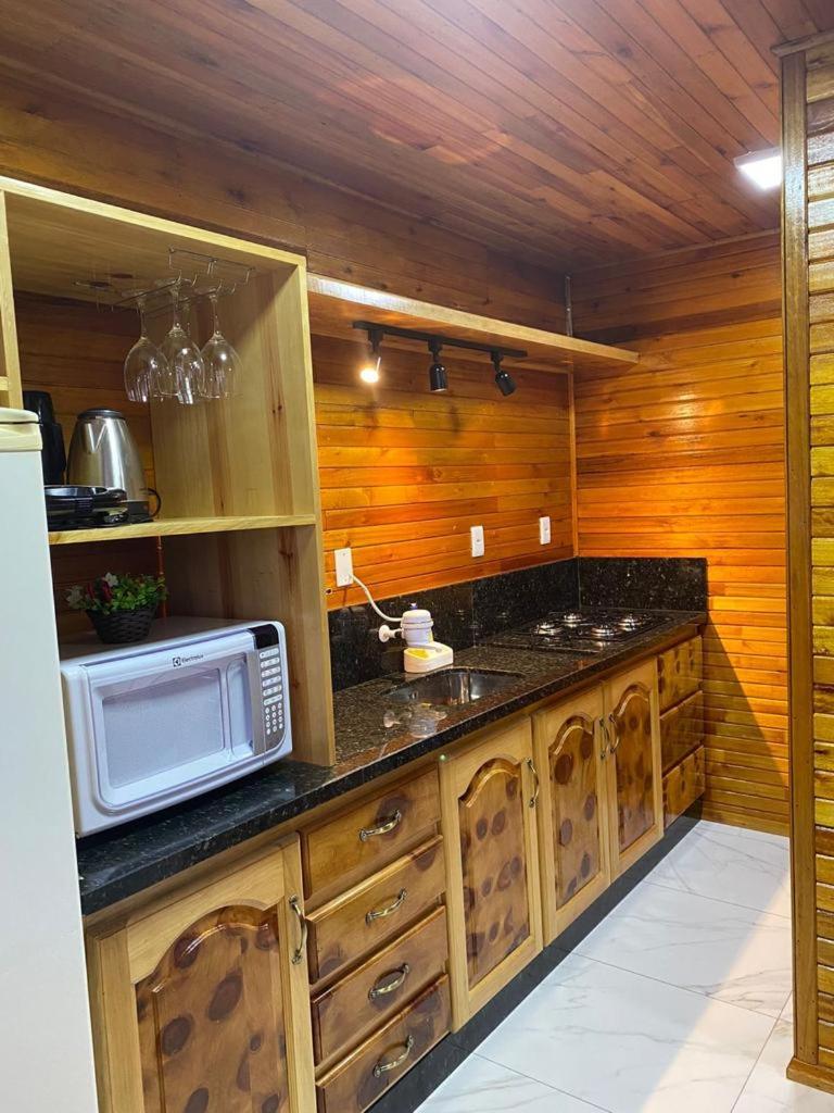 Águia Dourada Hospedagem Casa 01