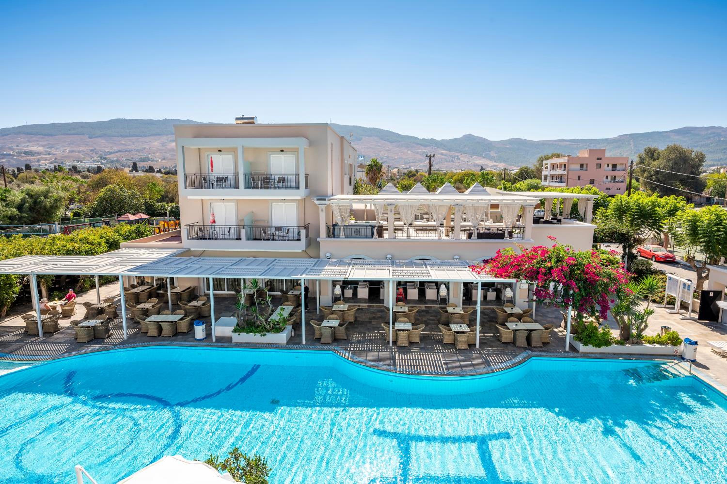 Hotel Peridis Family Resort