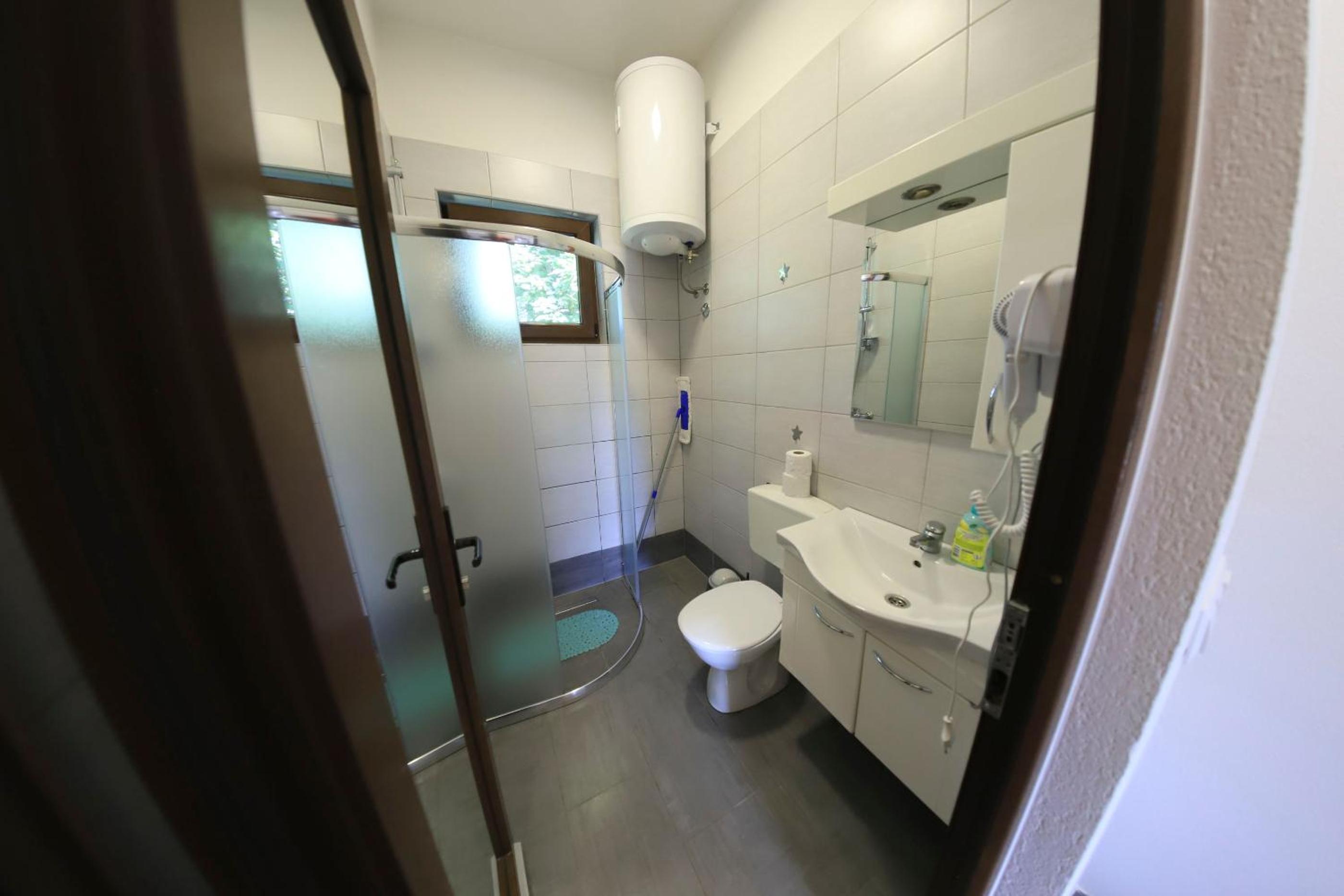 Holiday Homes Pozitiva