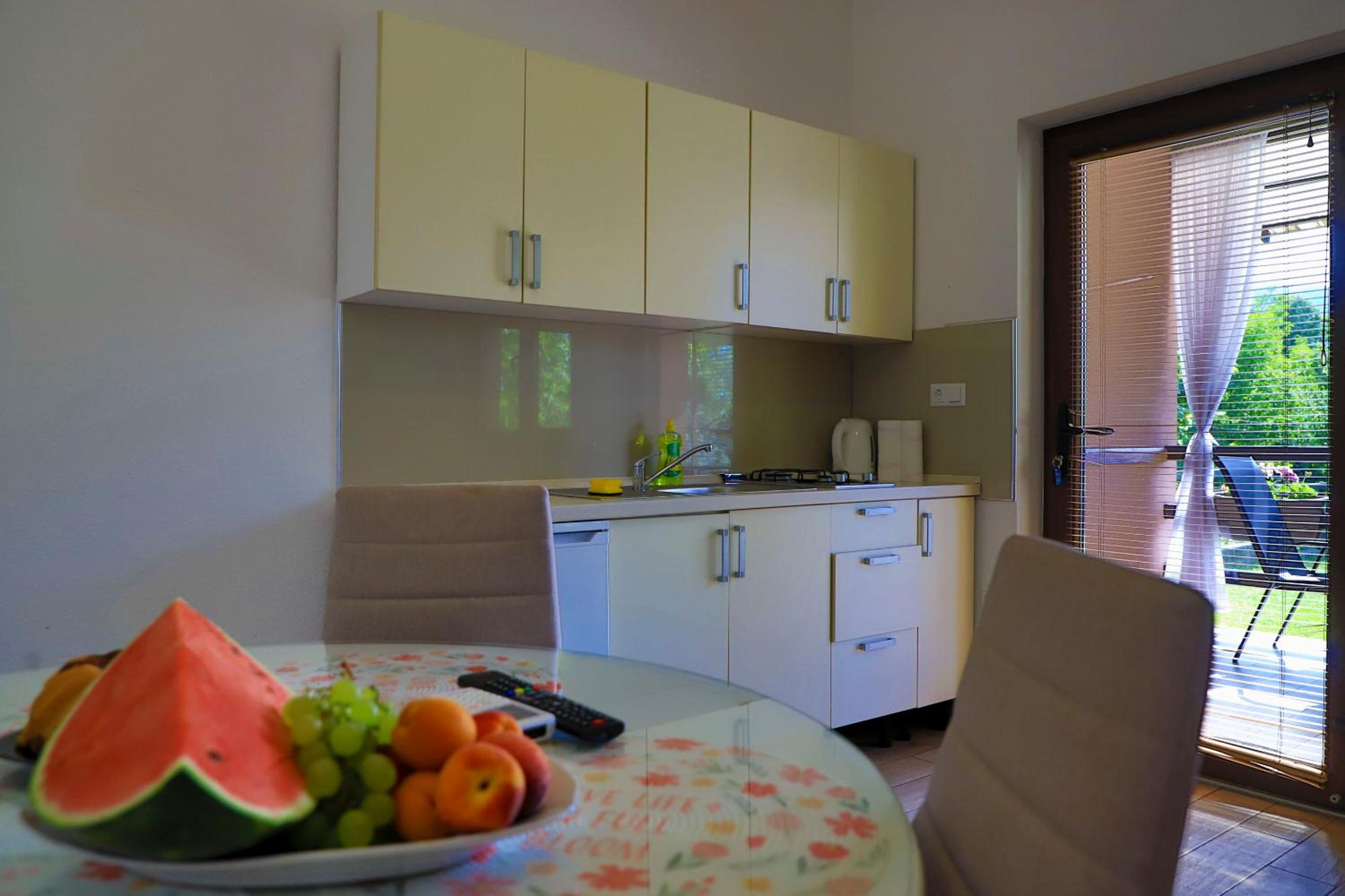 Holiday Homes Pozitiva