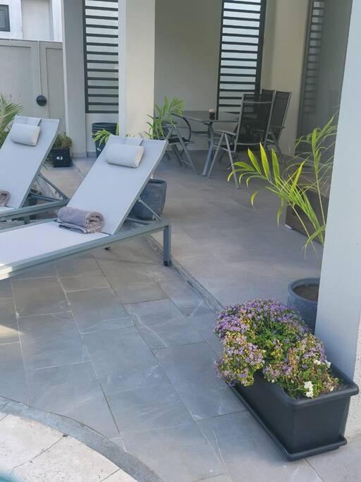 luxury cheerful 4 bedrooms villa in Calodyne view 5