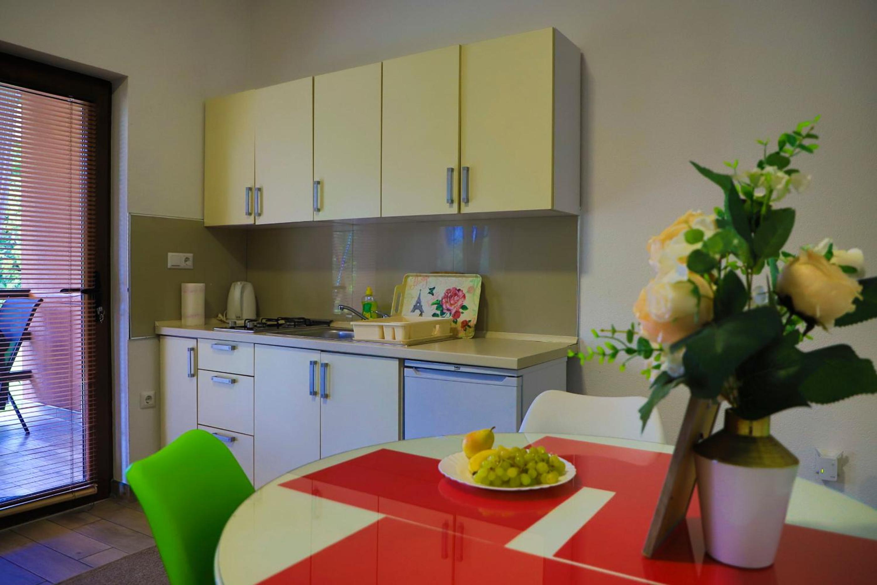 Holiday Homes Pozitiva