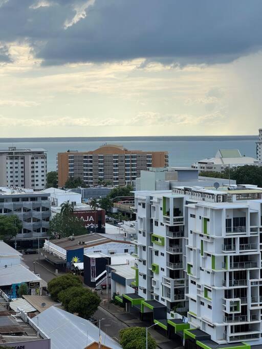 Pandanas Apt 4 (13th floor with great views)