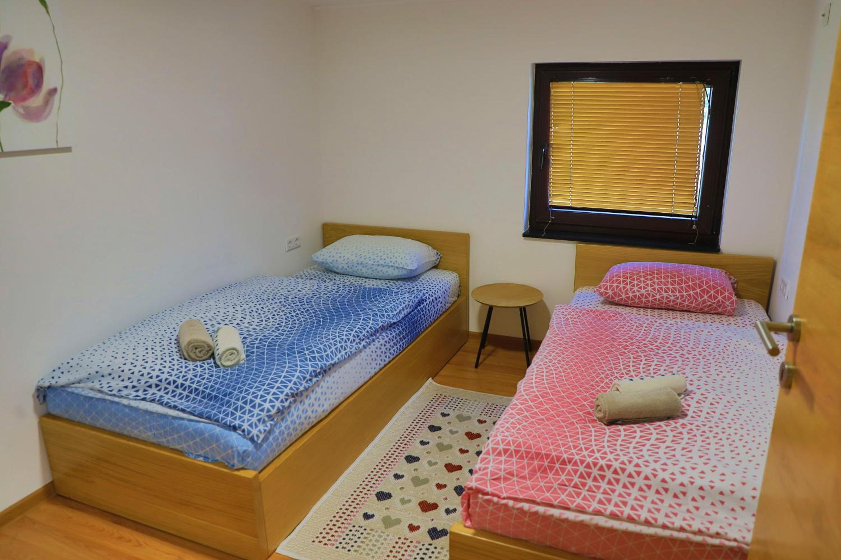 Holiday Homes Pozitiva