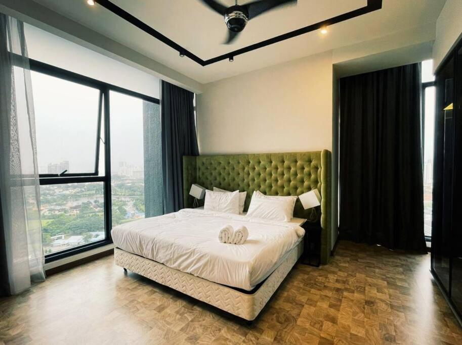 ExpressionZ Suites KLCC by EC