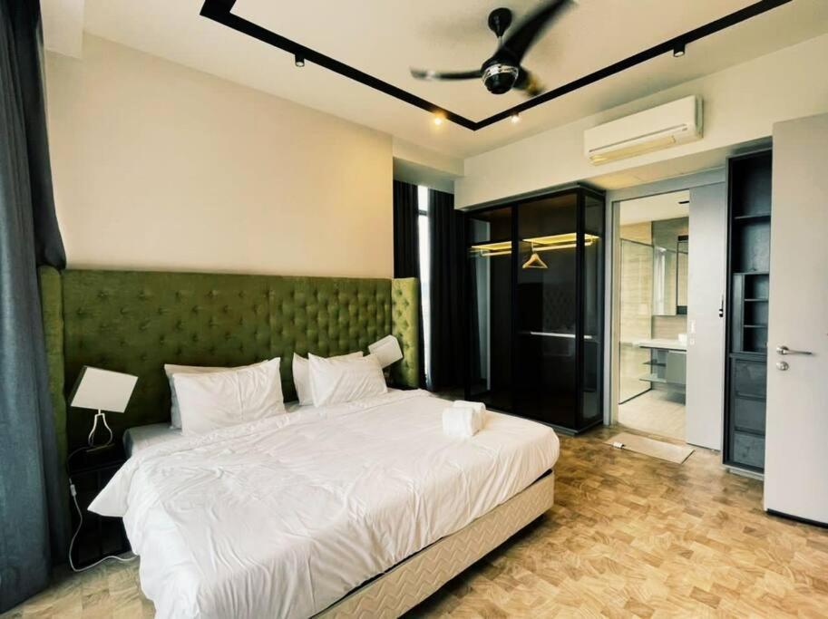 ExpressionZ Suites KLCC by EC