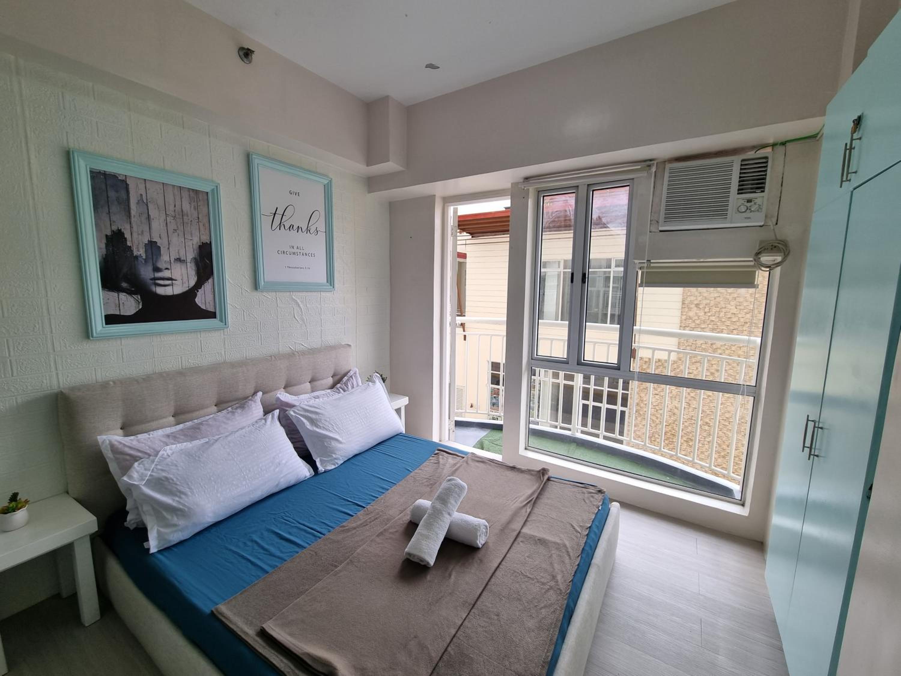 4 pax Tagaytay Prime Staycation WIFI NETFLIX and light cooking FREE VIEWDECK view 5