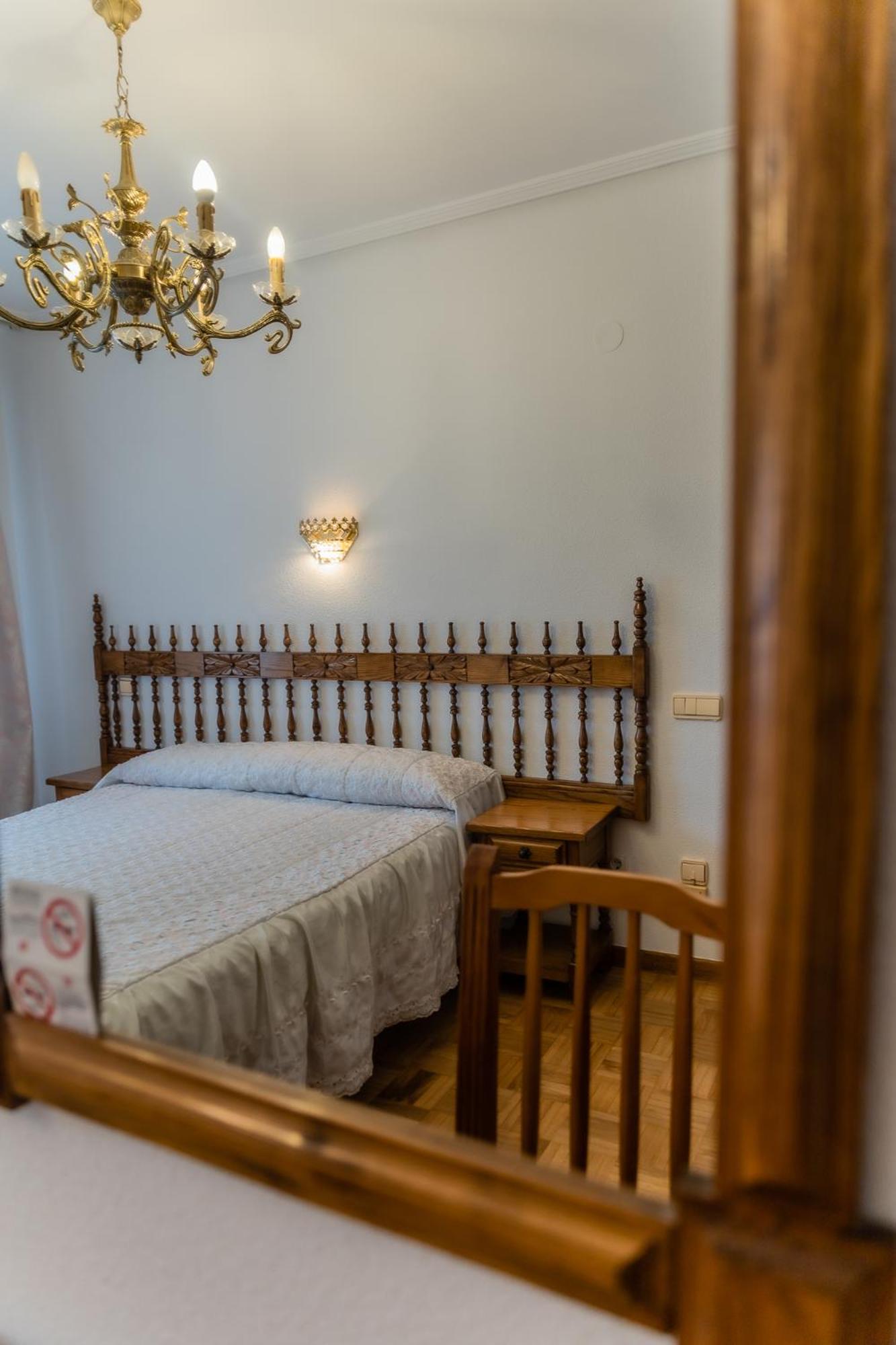 Hostal Santo Domingo de Silos