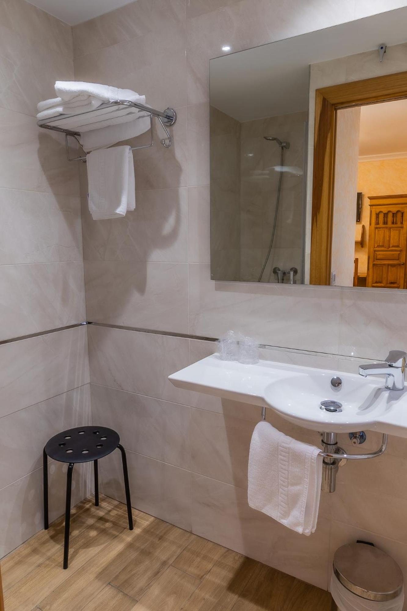 Hostal Santo Domingo de Silos