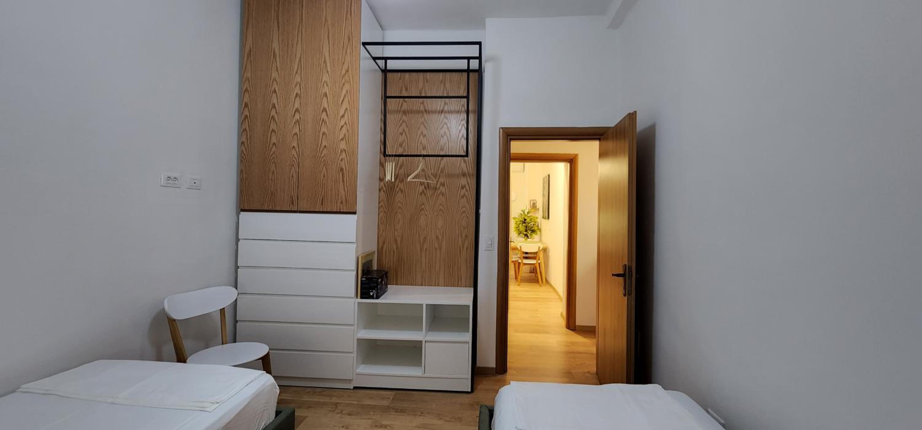 Like Home Apartment Shallvaret City Centre