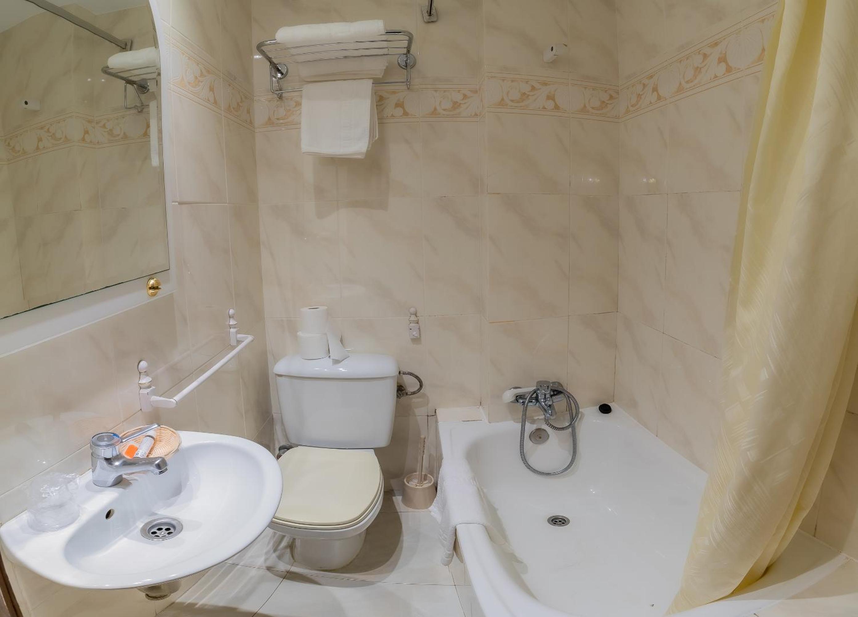 Hostal Santo Domingo de Silos