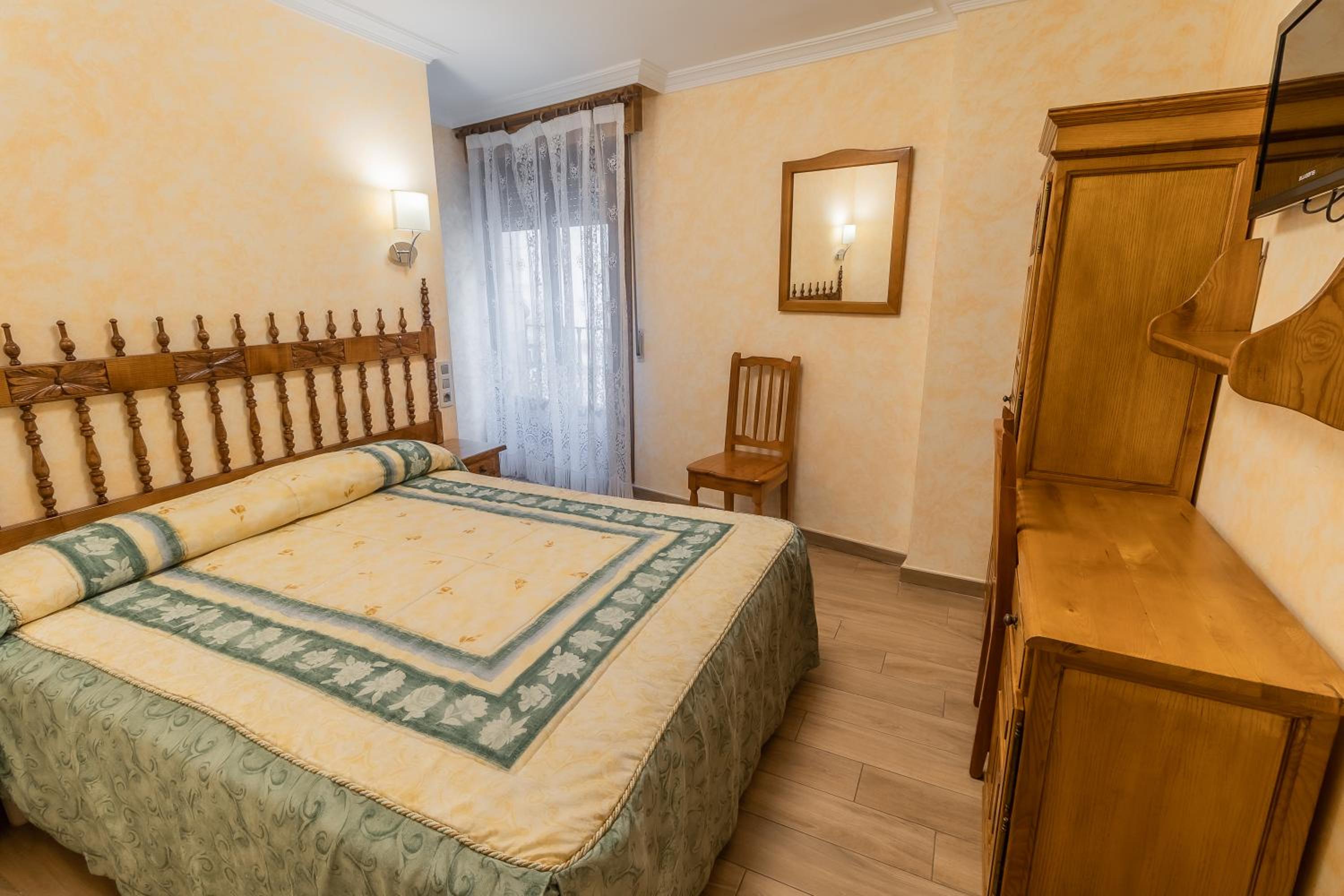 Hostal Santo Domingo de Silos