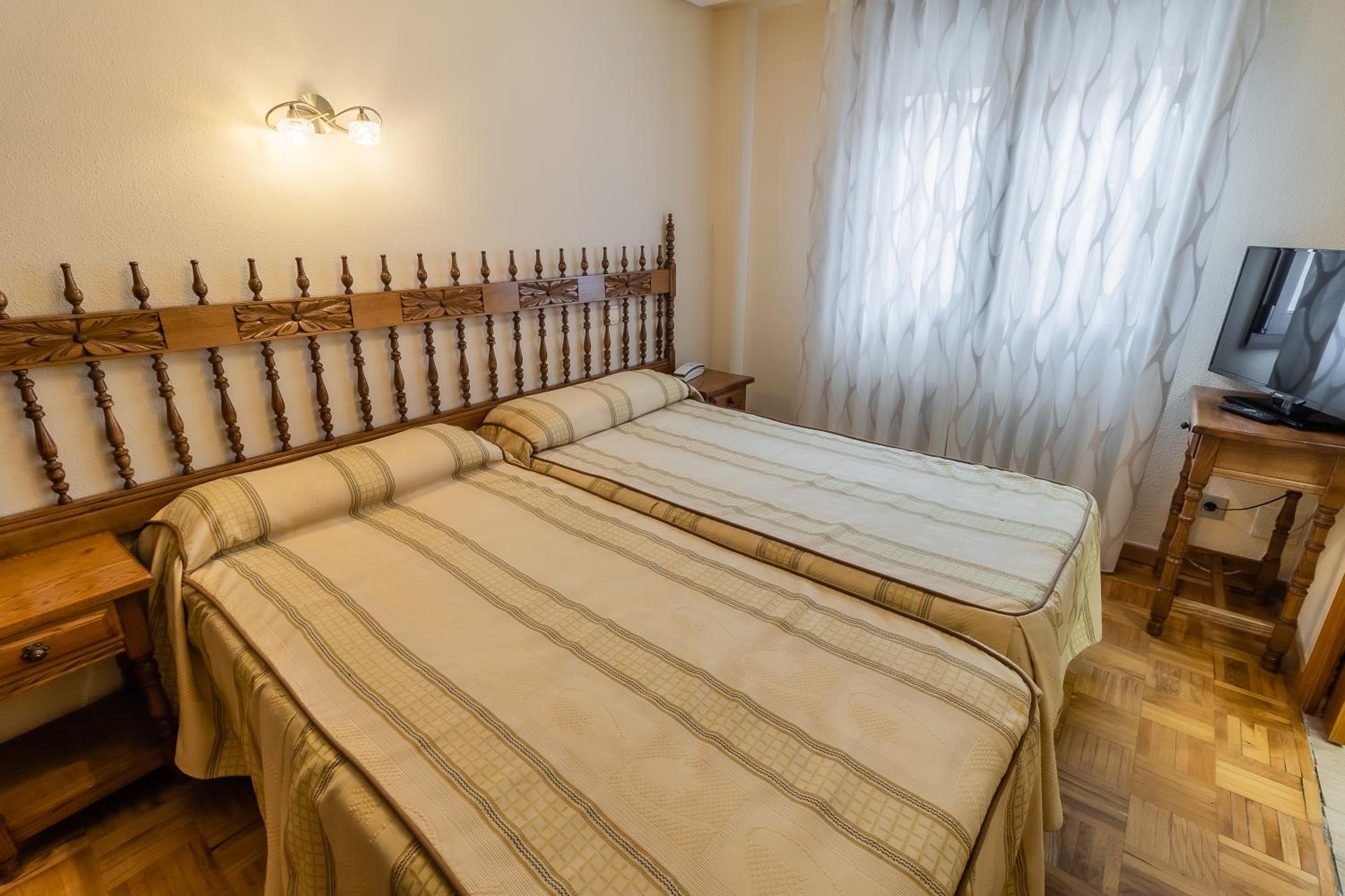 Hostal Santo Domingo de Silos