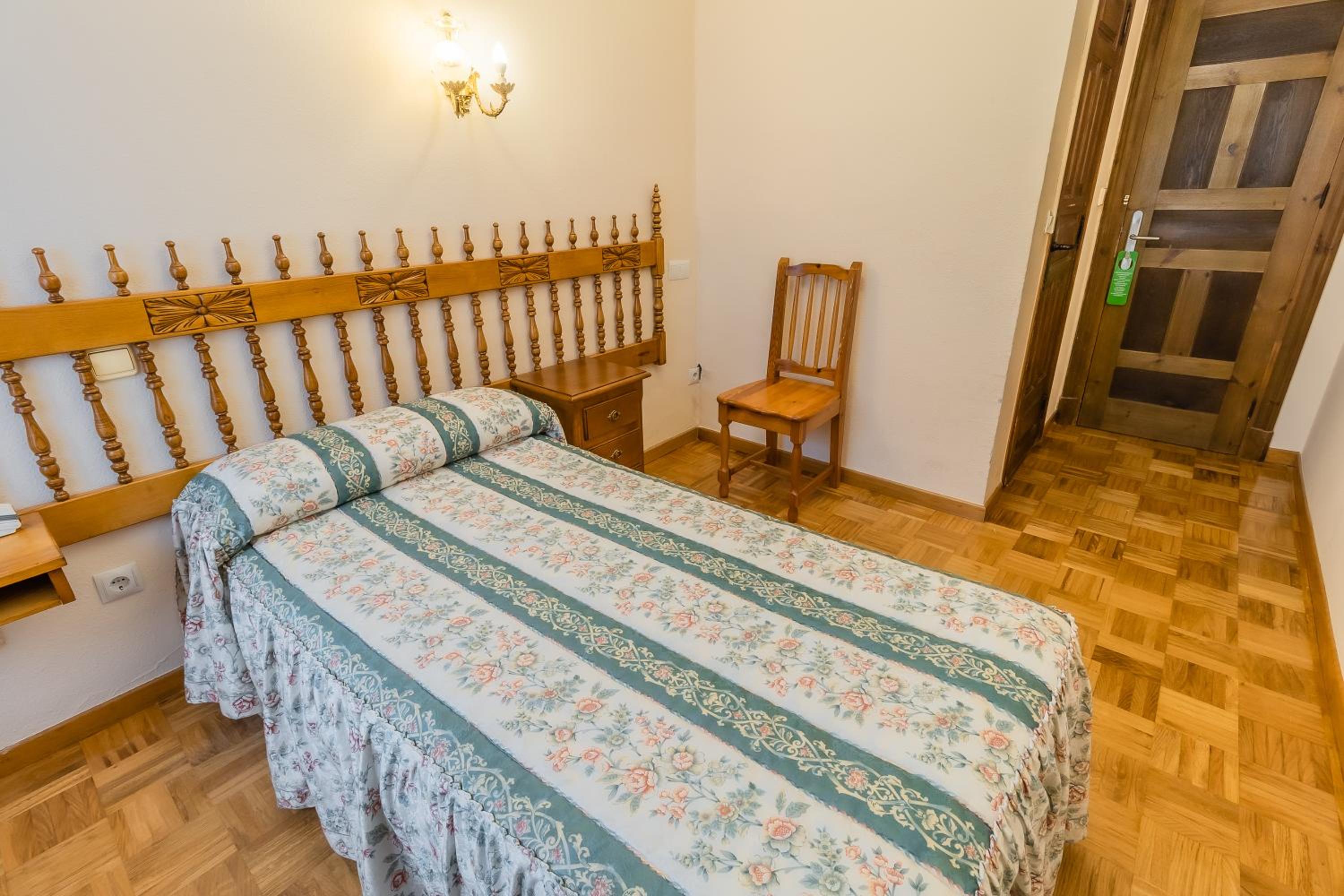 Hostal Santo Domingo de Silos