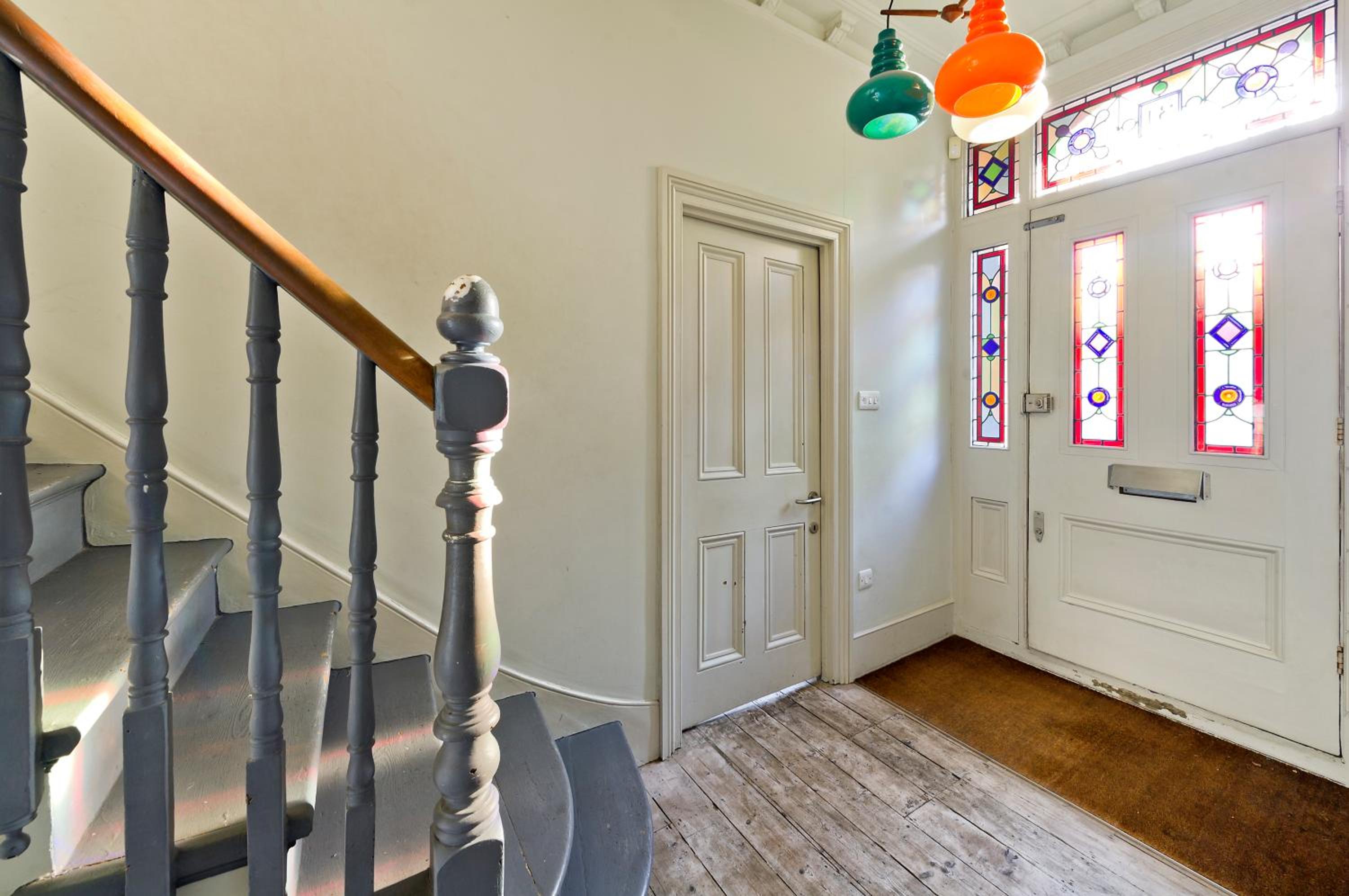 Veeve - The Artist's House