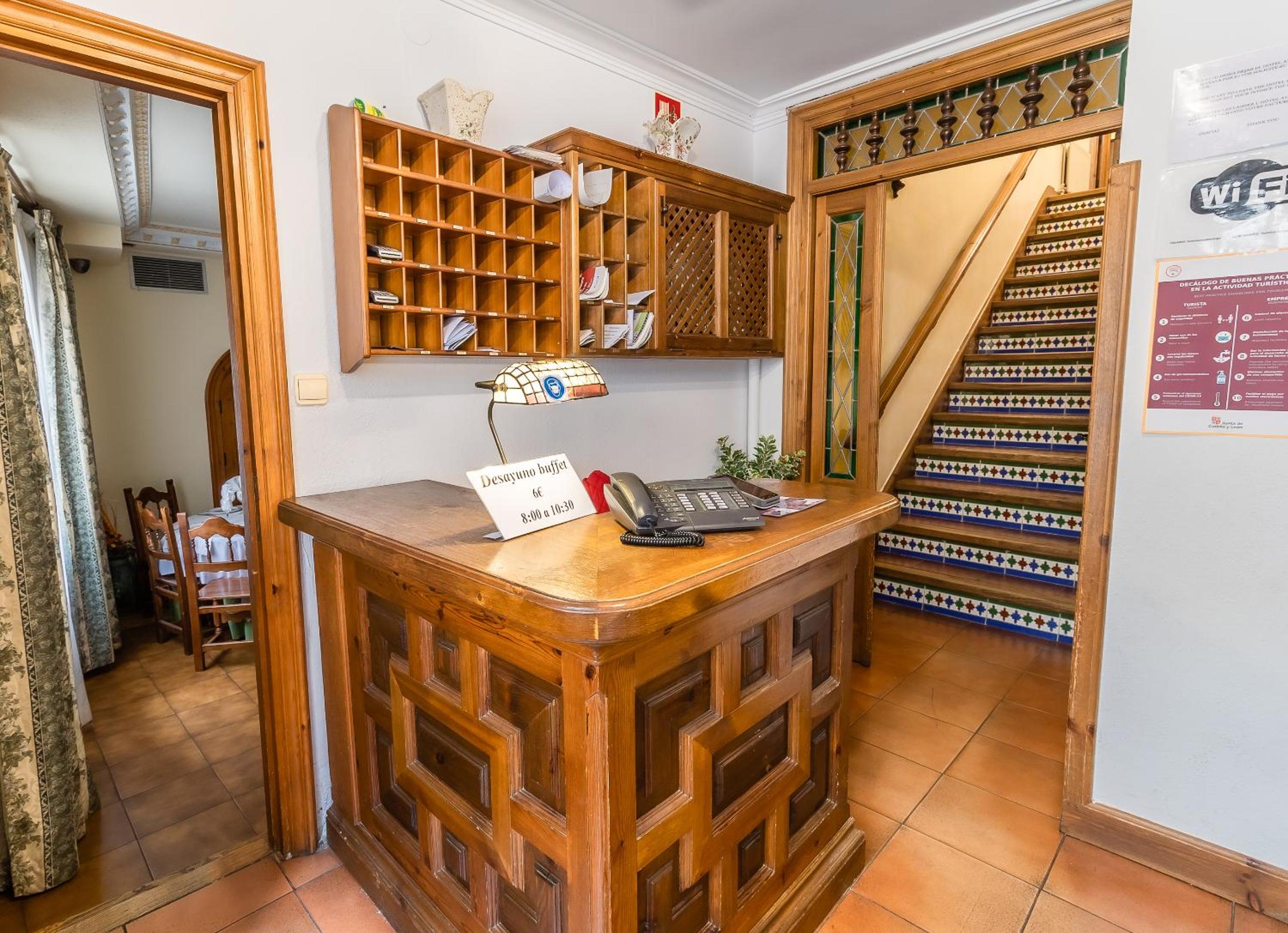 Hostal Santo Domingo de Silos