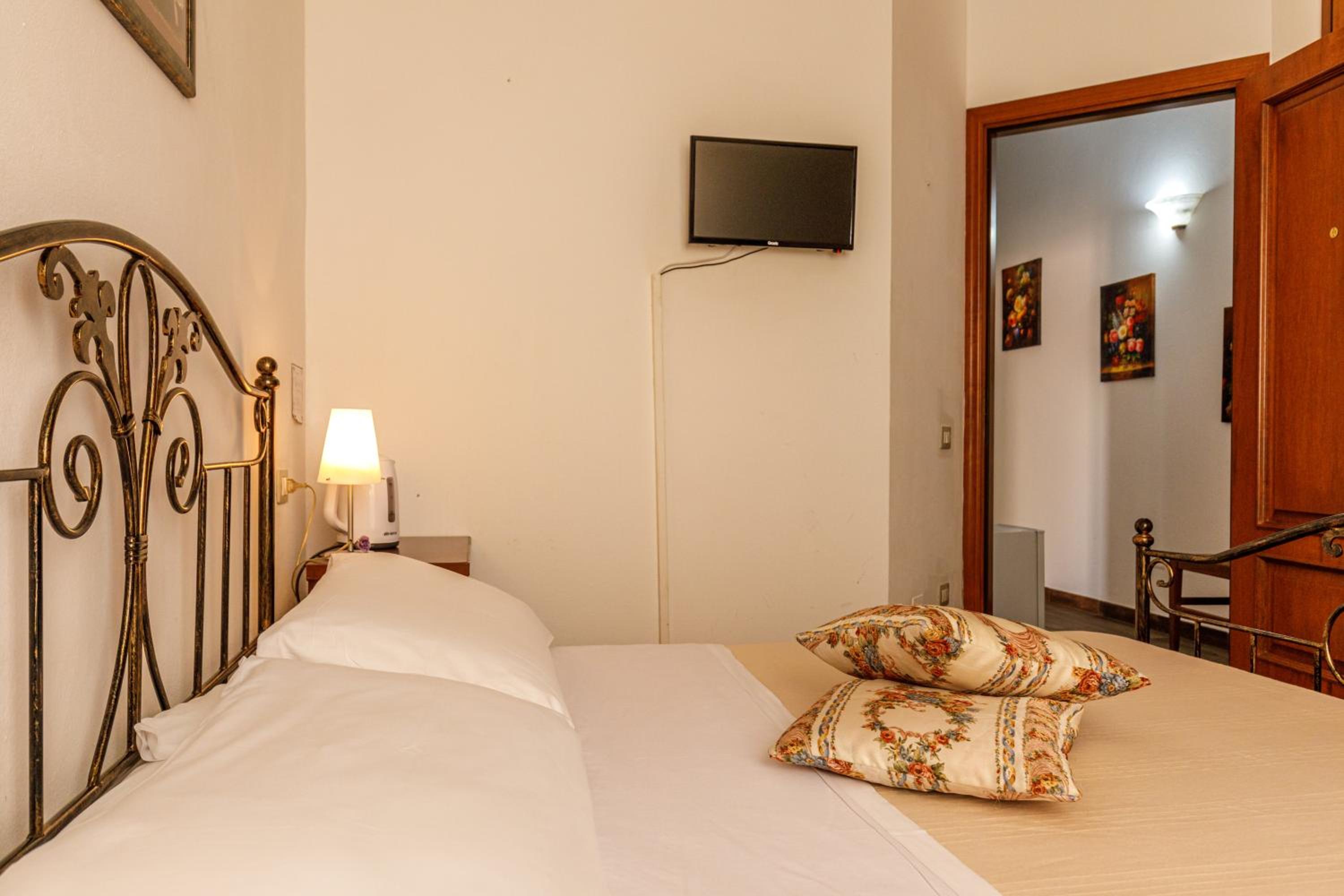 Onlyrooms I - Central & Secure Area
