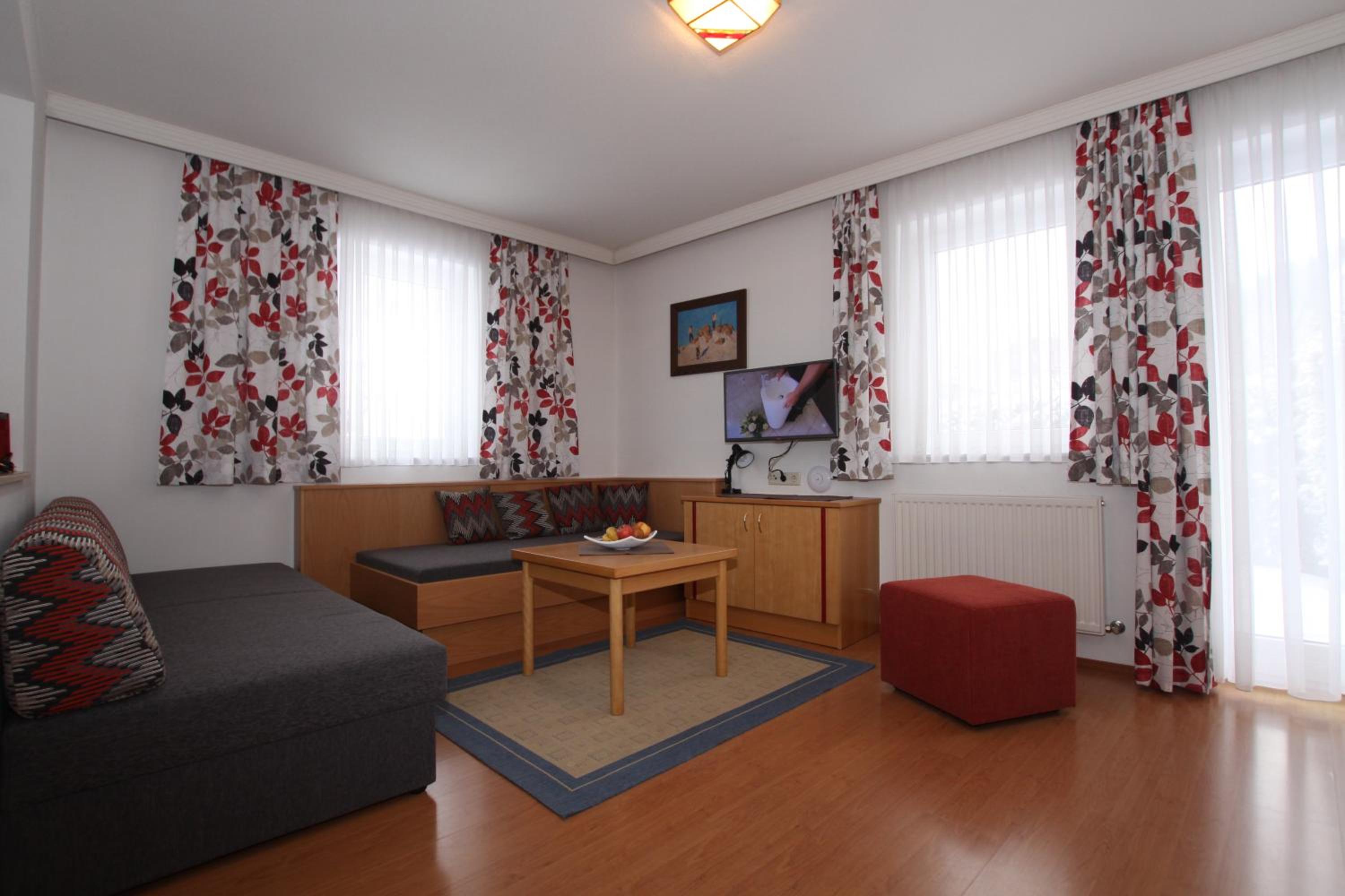 Bella Vista Apartments