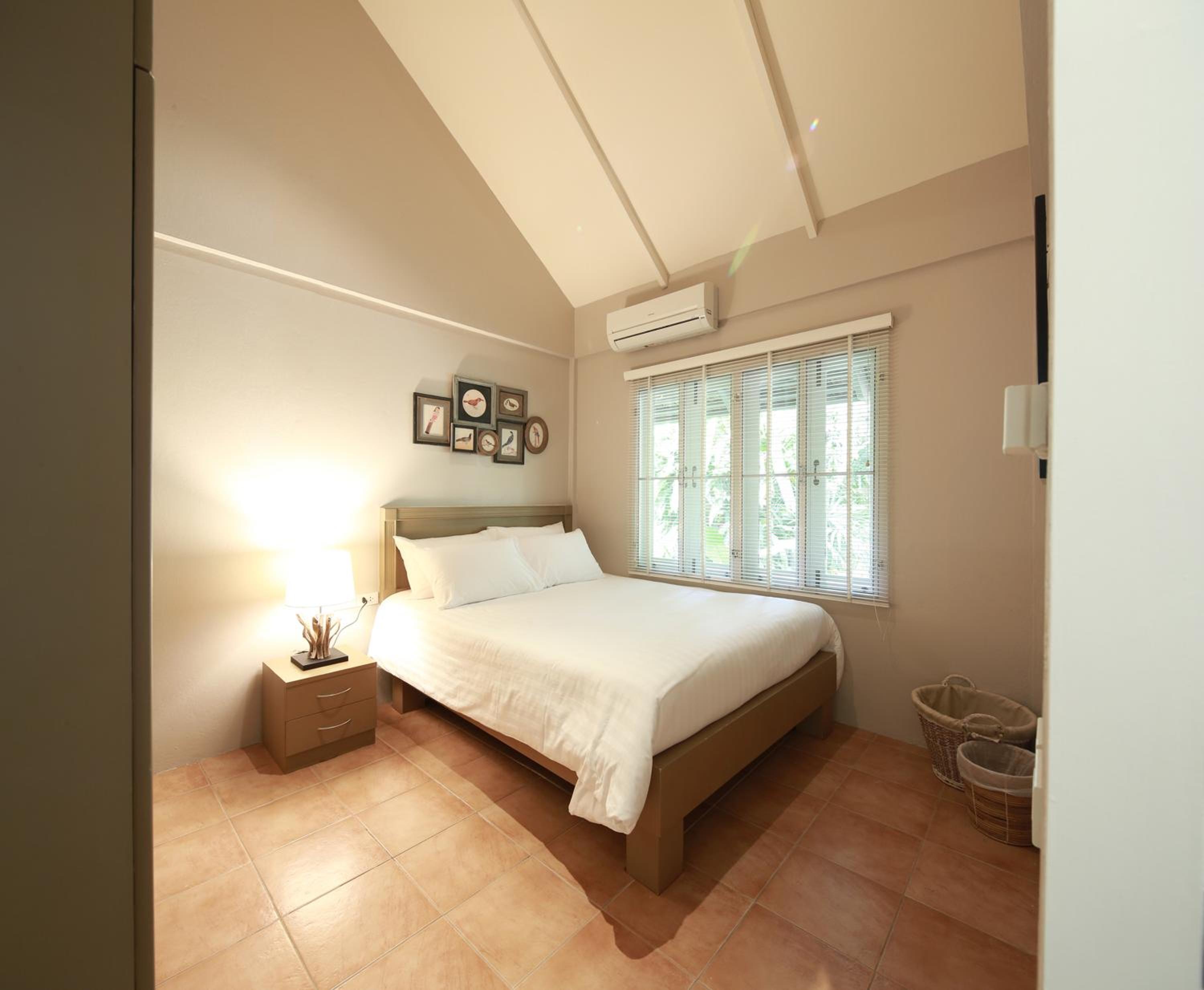 Vanilla hill (hill lodge)