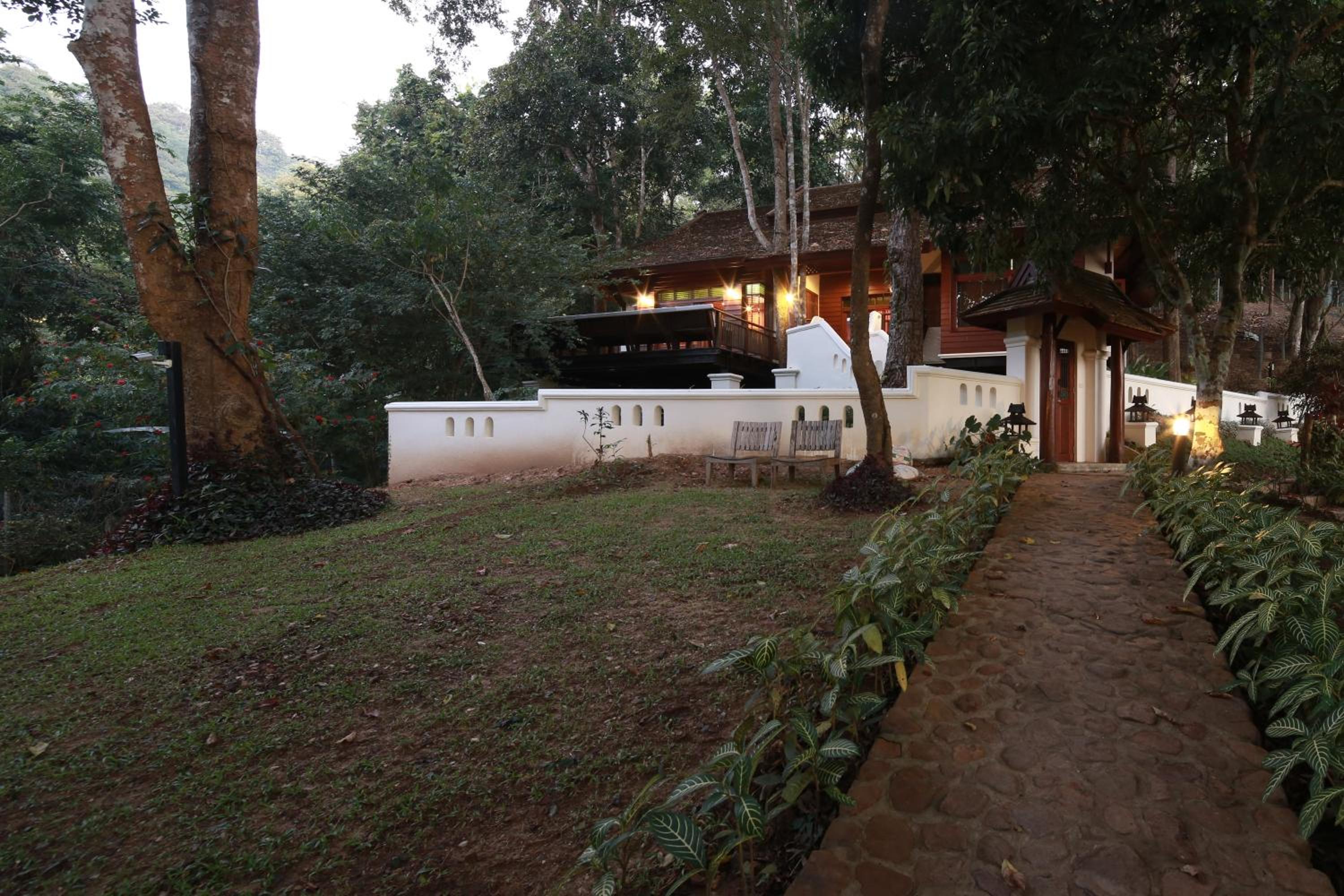 Vanilla hill (hill lodge)