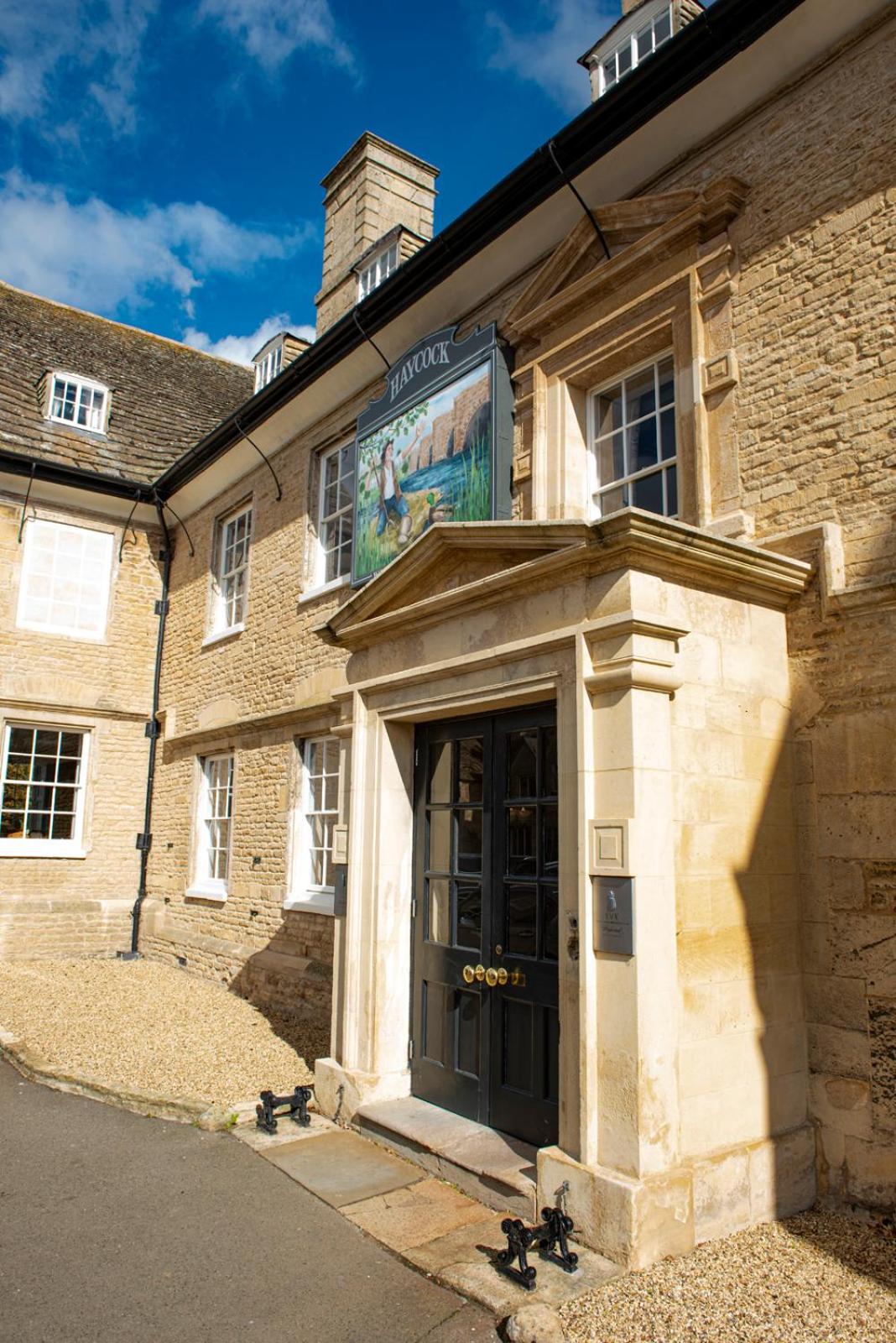 The Haycock Manor Hotel view 4