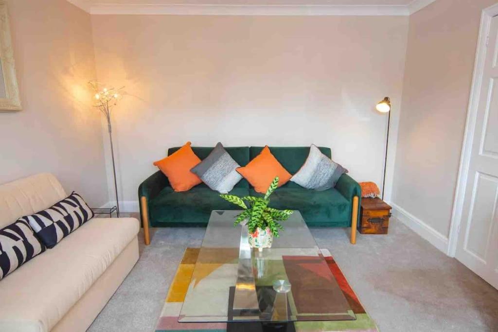 1 Bedroom self contained apartment in Christchurch view 4