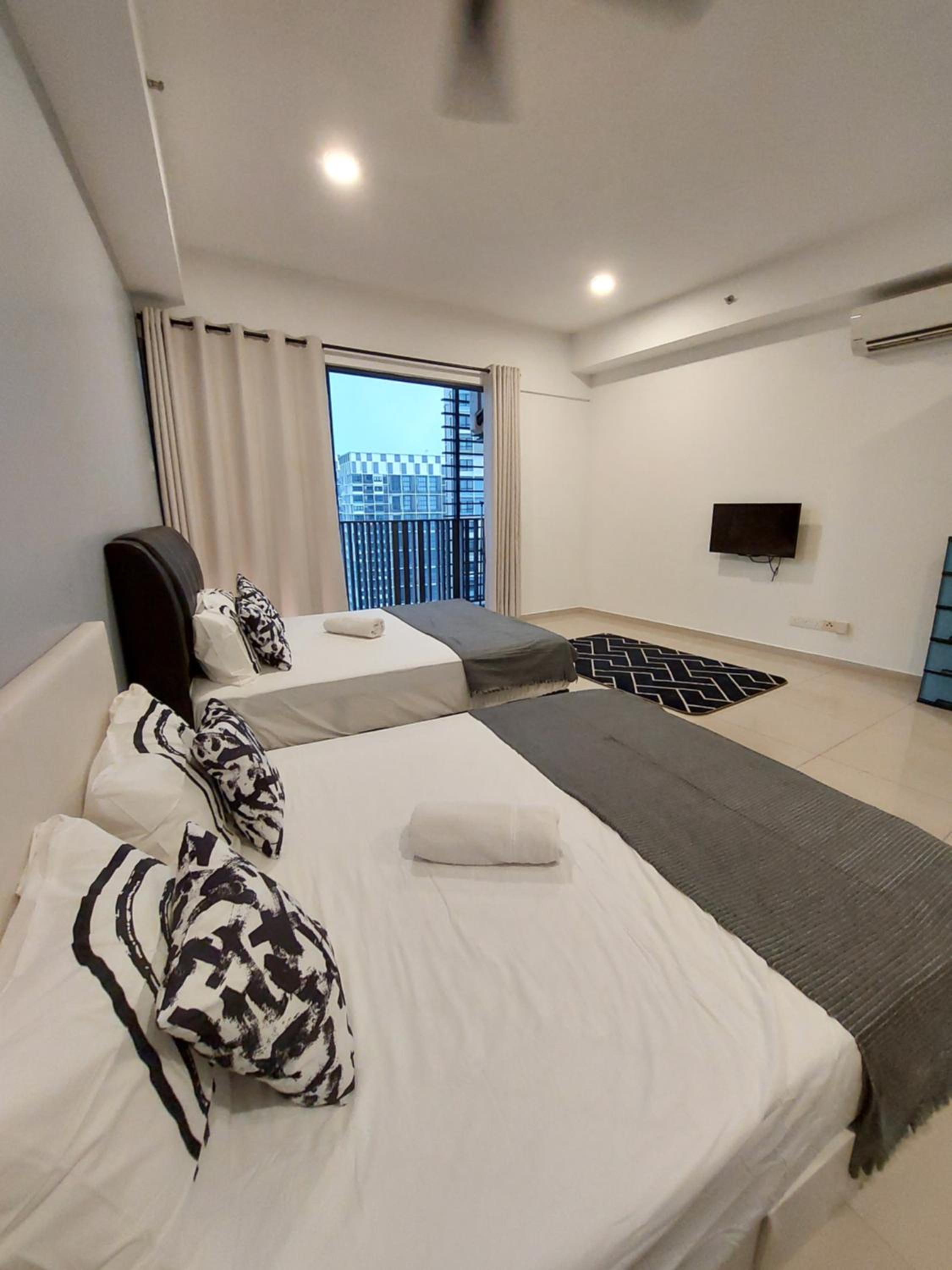 i-Soho i-City photo 1