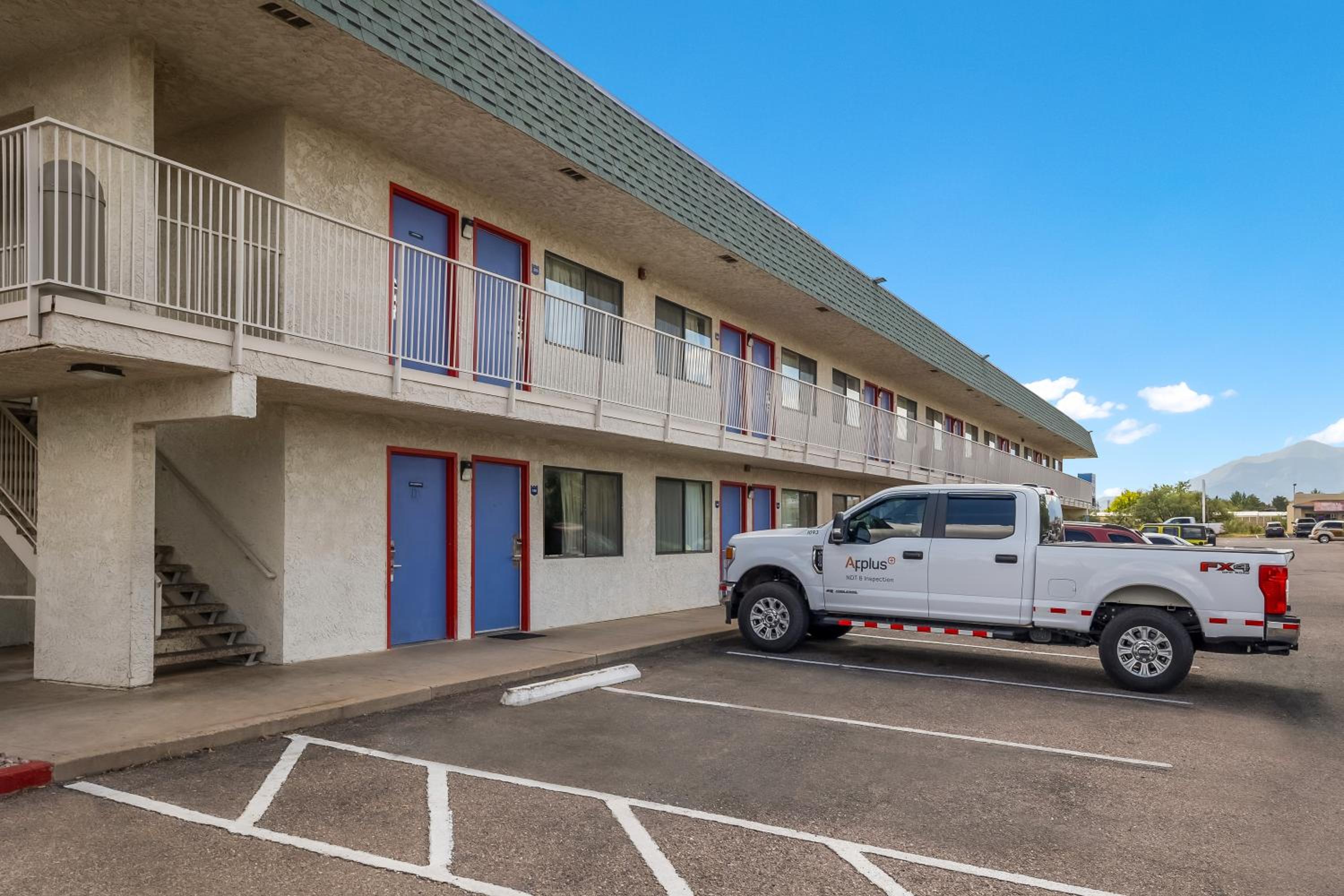 Sierra Vista Vacations - Knights Inn Sierra Vista / East Fry - Property Image 9