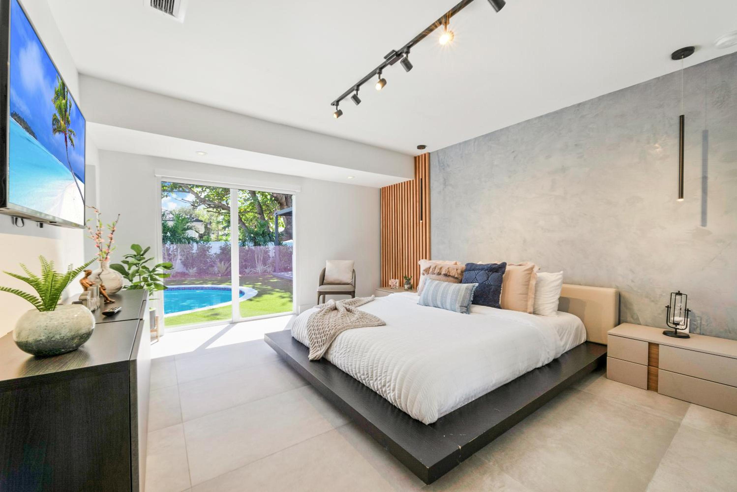 Premium Miami Villa Resort Pool, Golf & BB Court L05